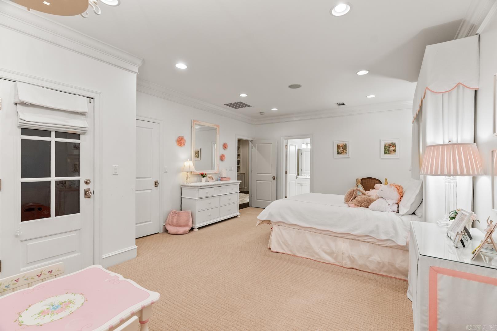 Newtons - Residential