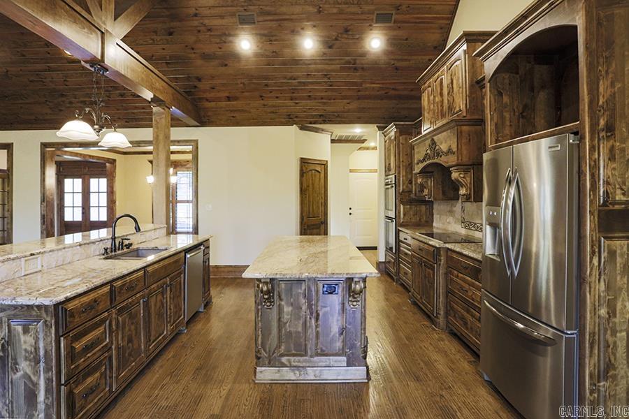 WOODLANDS EDGE - Residential