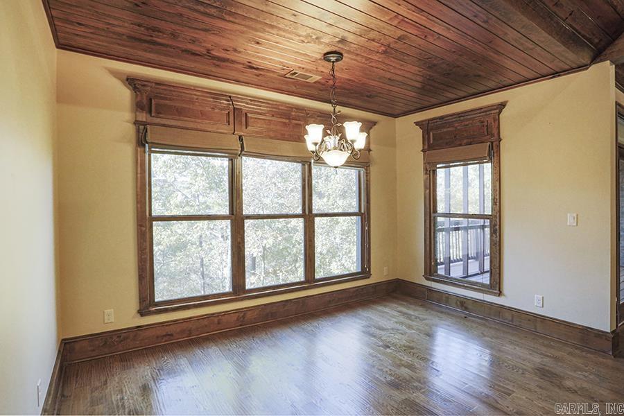 WOODLANDS EDGE - Residential