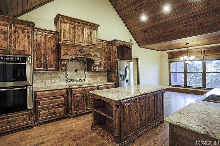 WOODLANDS EDGE - Residential