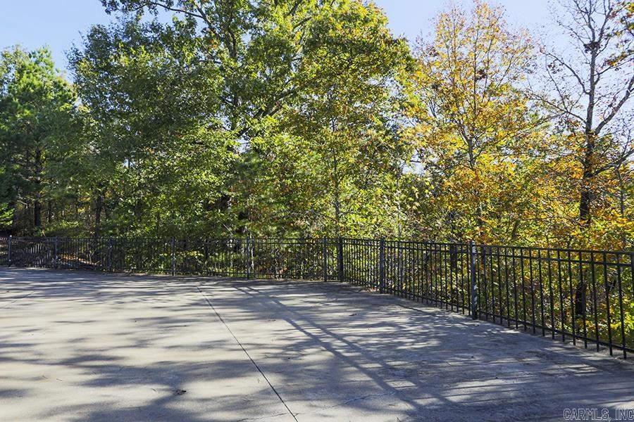 WOODLANDS EDGE - Residential