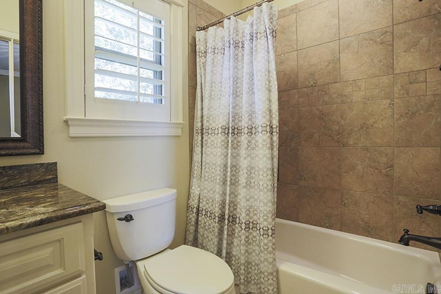 WOODLANDS EDGE - Residential