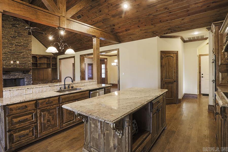 WOODLANDS EDGE - Residential