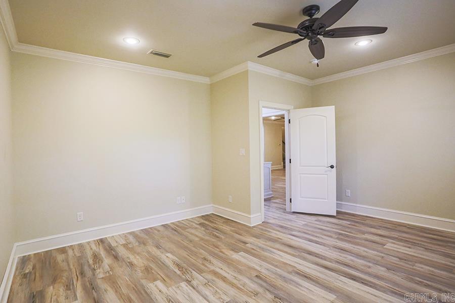 WOODLANDS EDGE - Residential