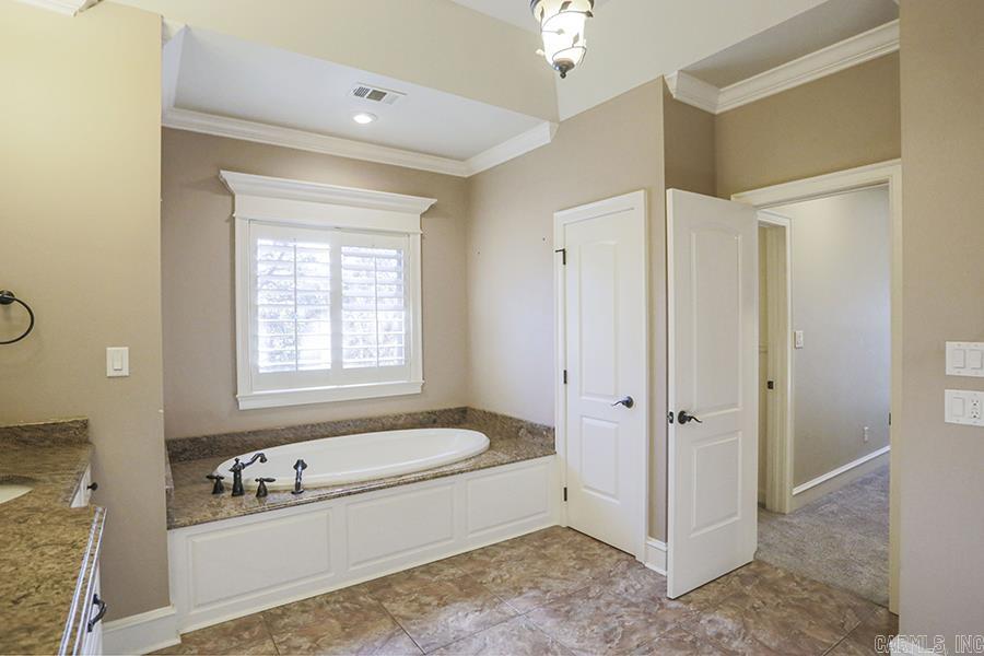 WOODLANDS EDGE - Residential