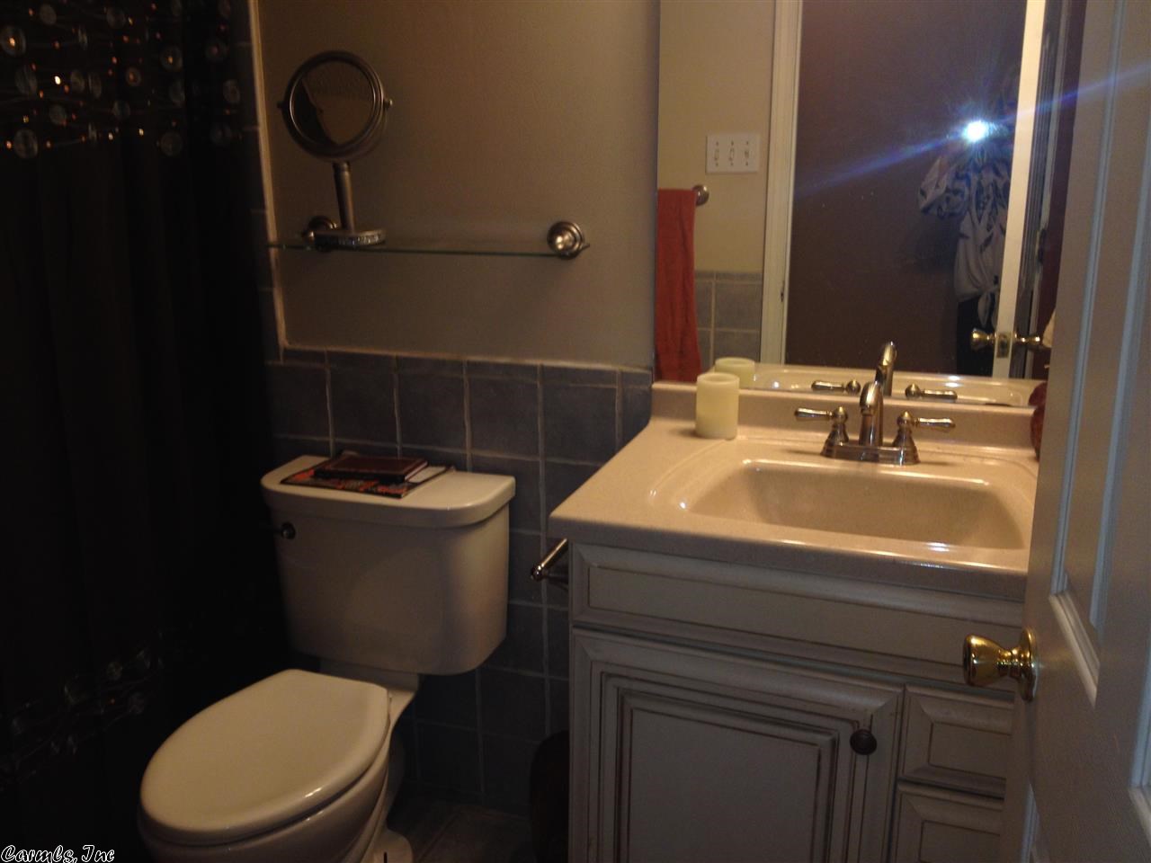 CRYSTAL LAKE - Residential