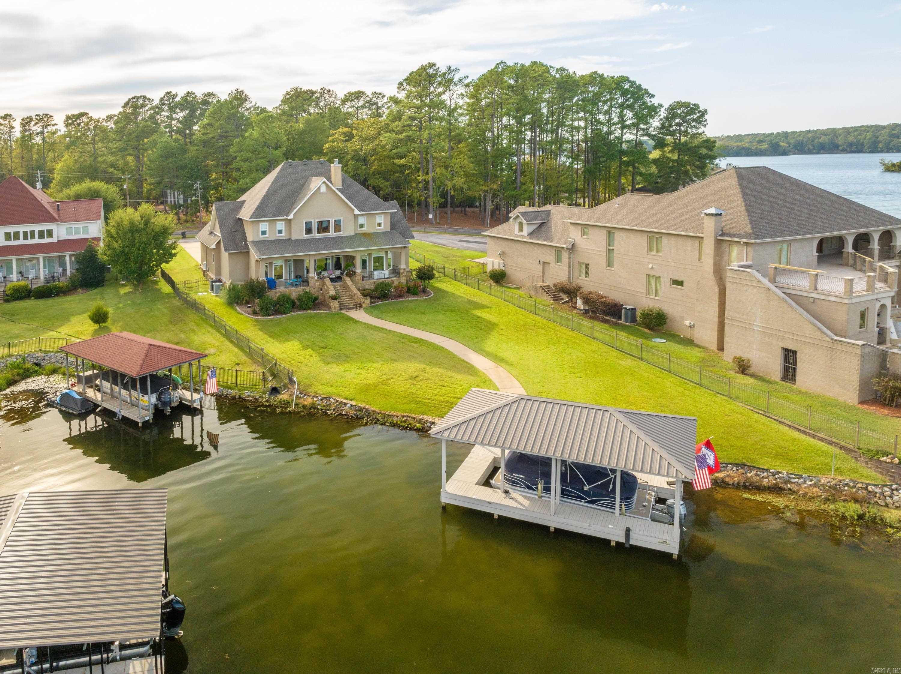 Oak Shores Estates - Residential