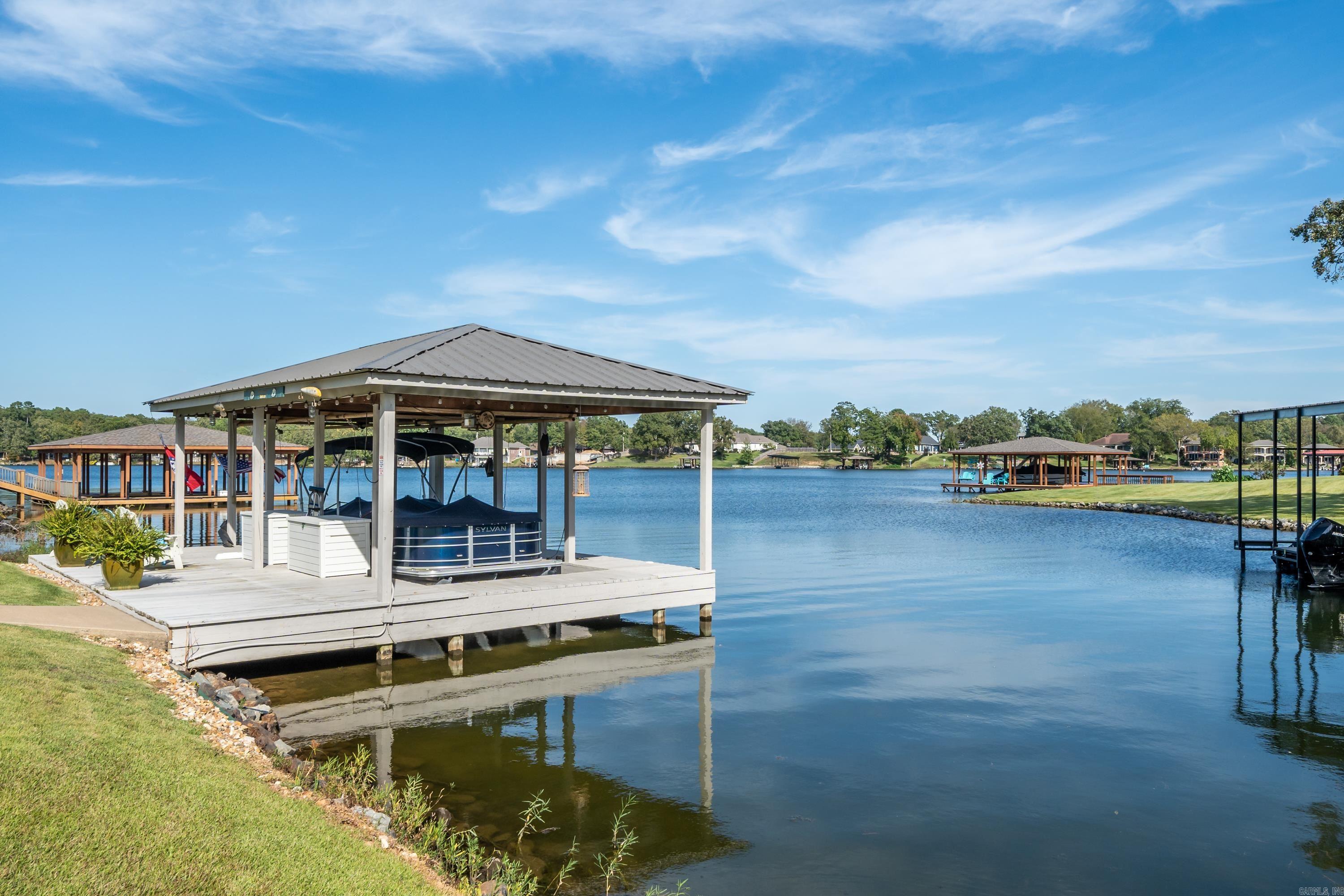 Oak Shores Estates - Residential