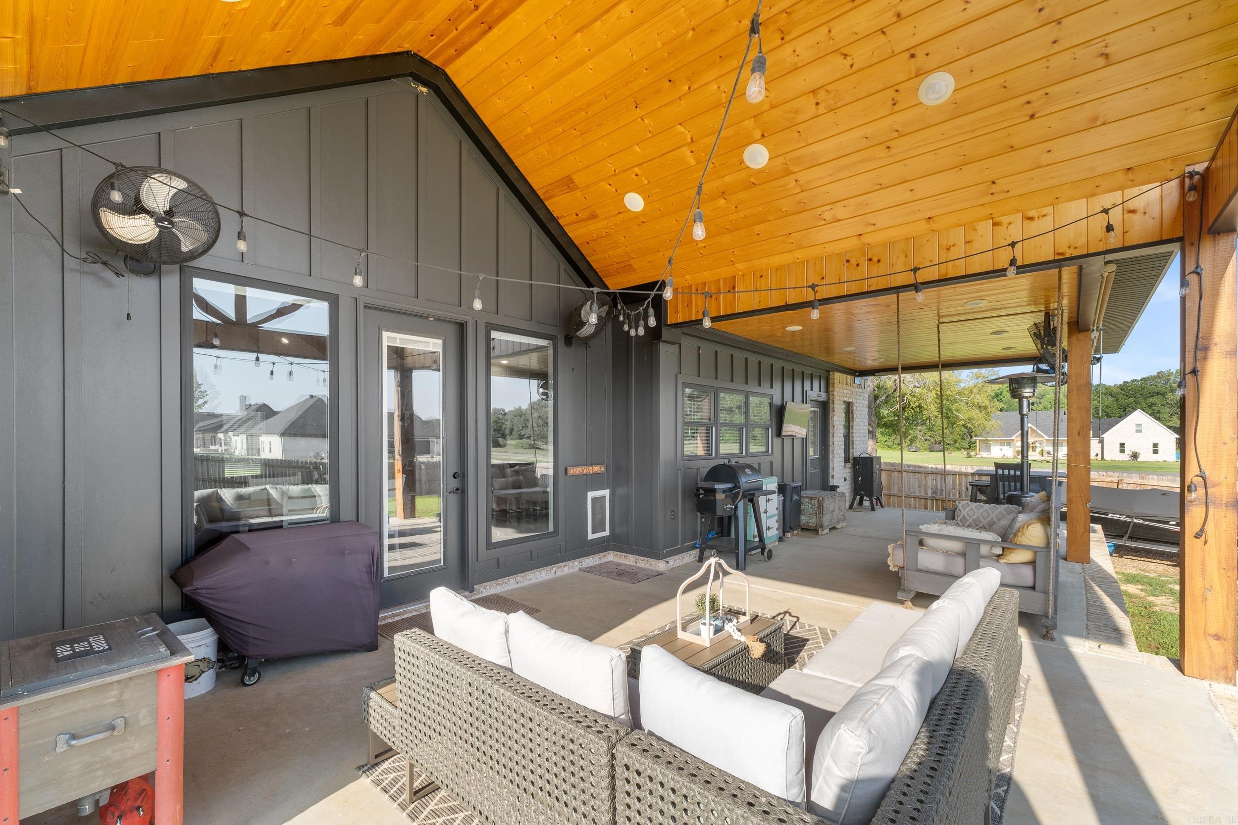 JACK FORK RIDGE - Residential