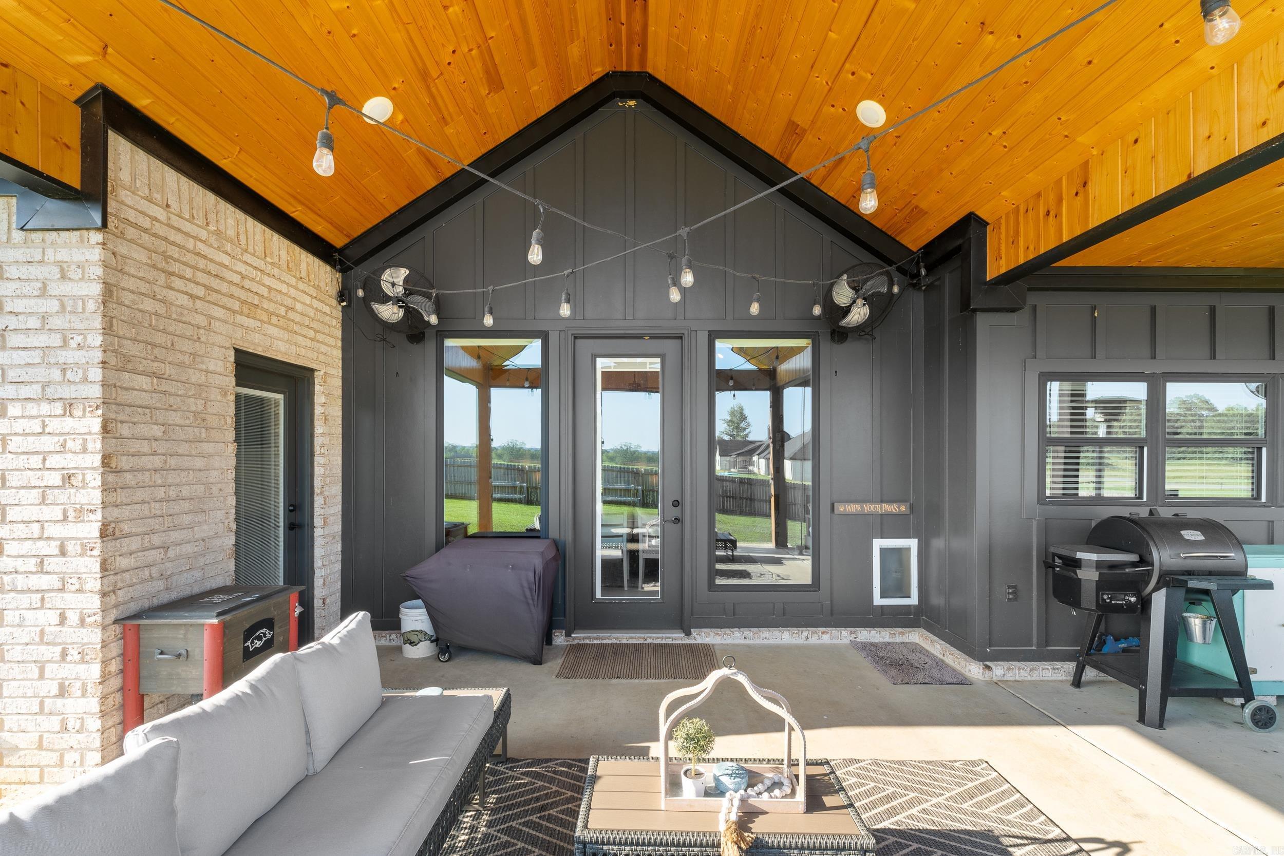 JACK FORK RIDGE - Residential