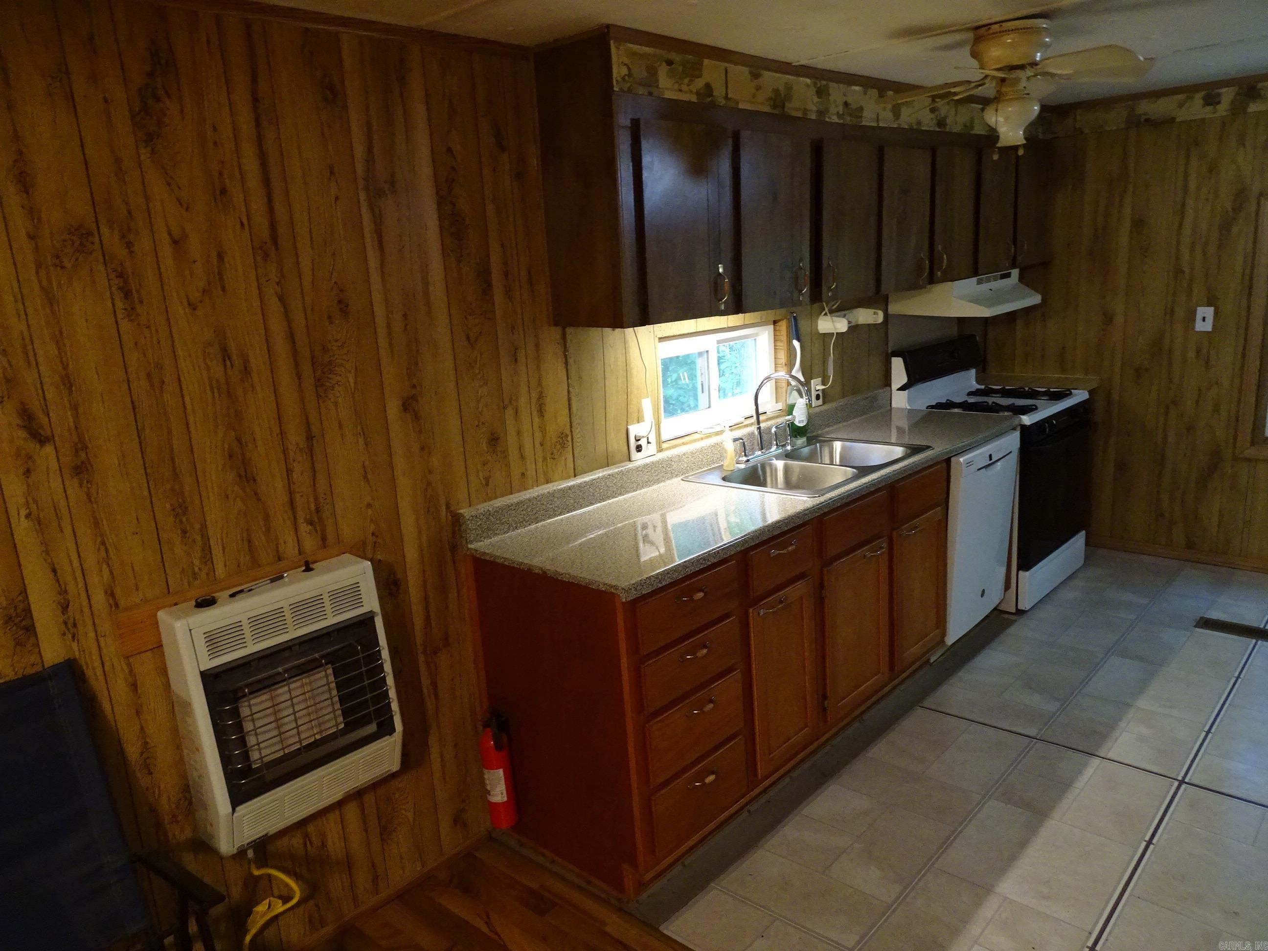 Magic Mountain - Residential