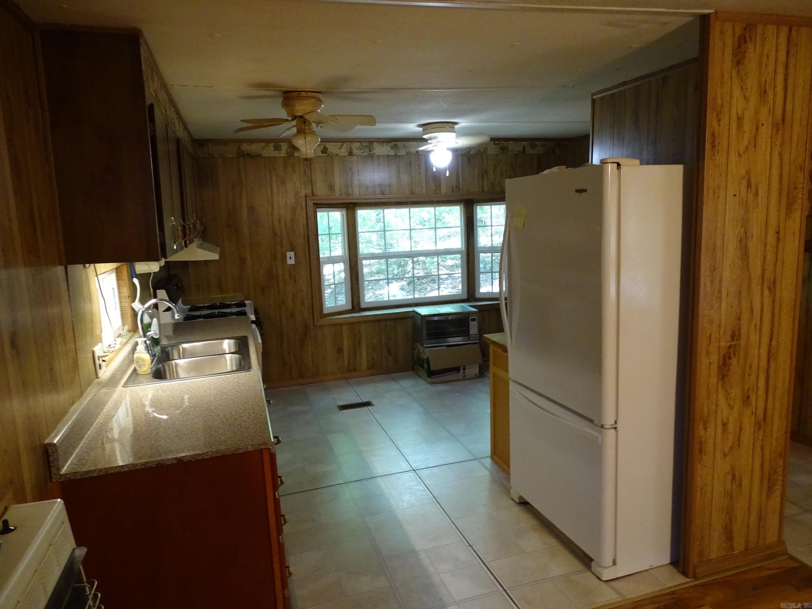 Magic Mountain - Residential