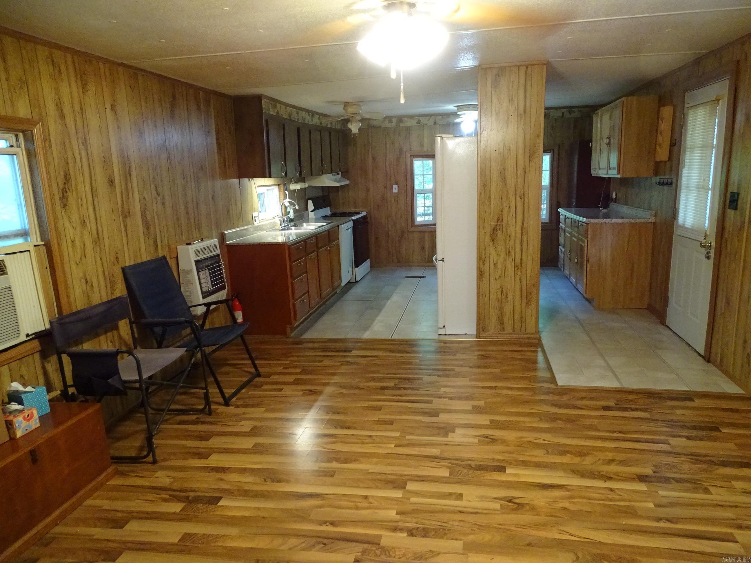 Magic Mountain - Residential