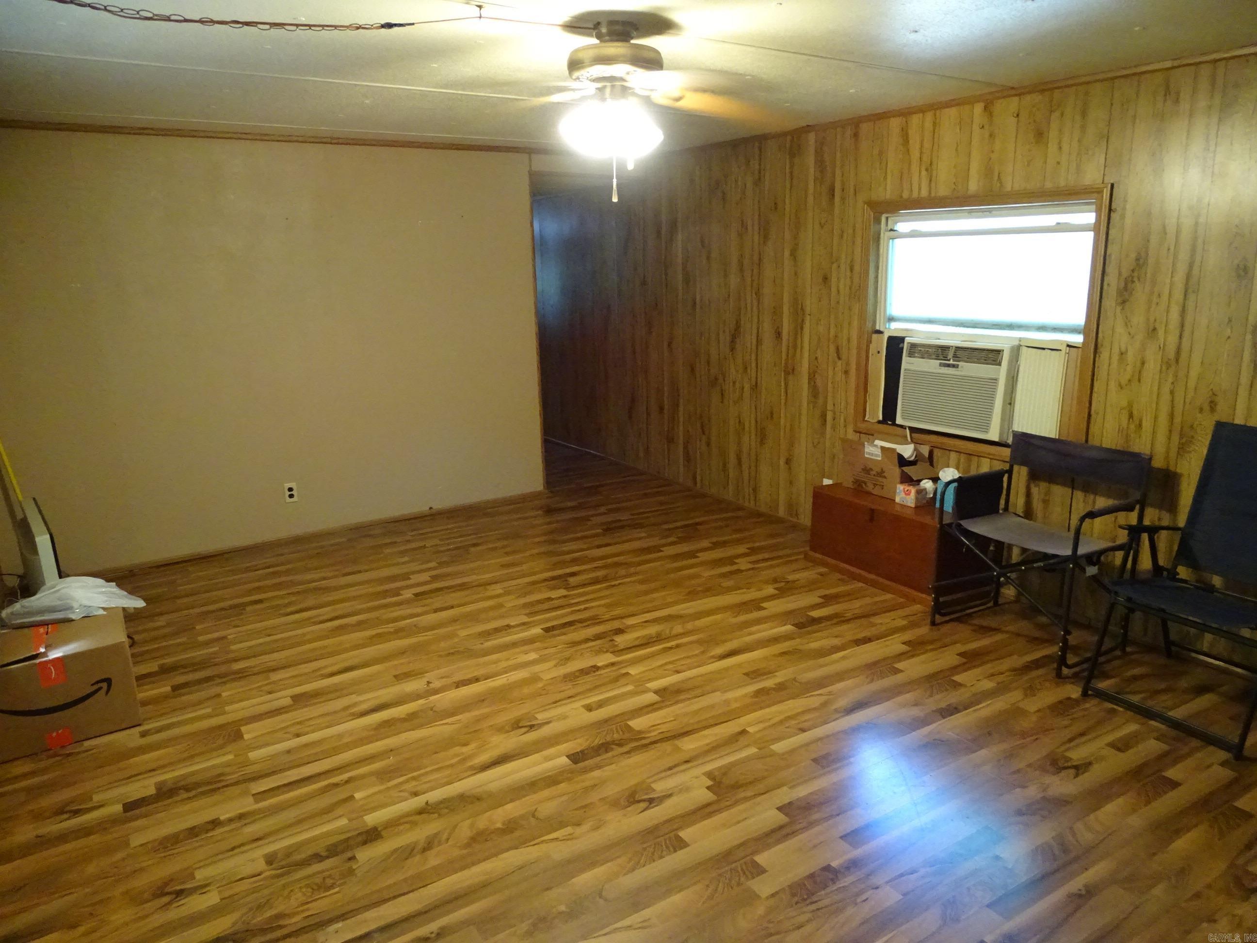 Magic Mountain - Residential