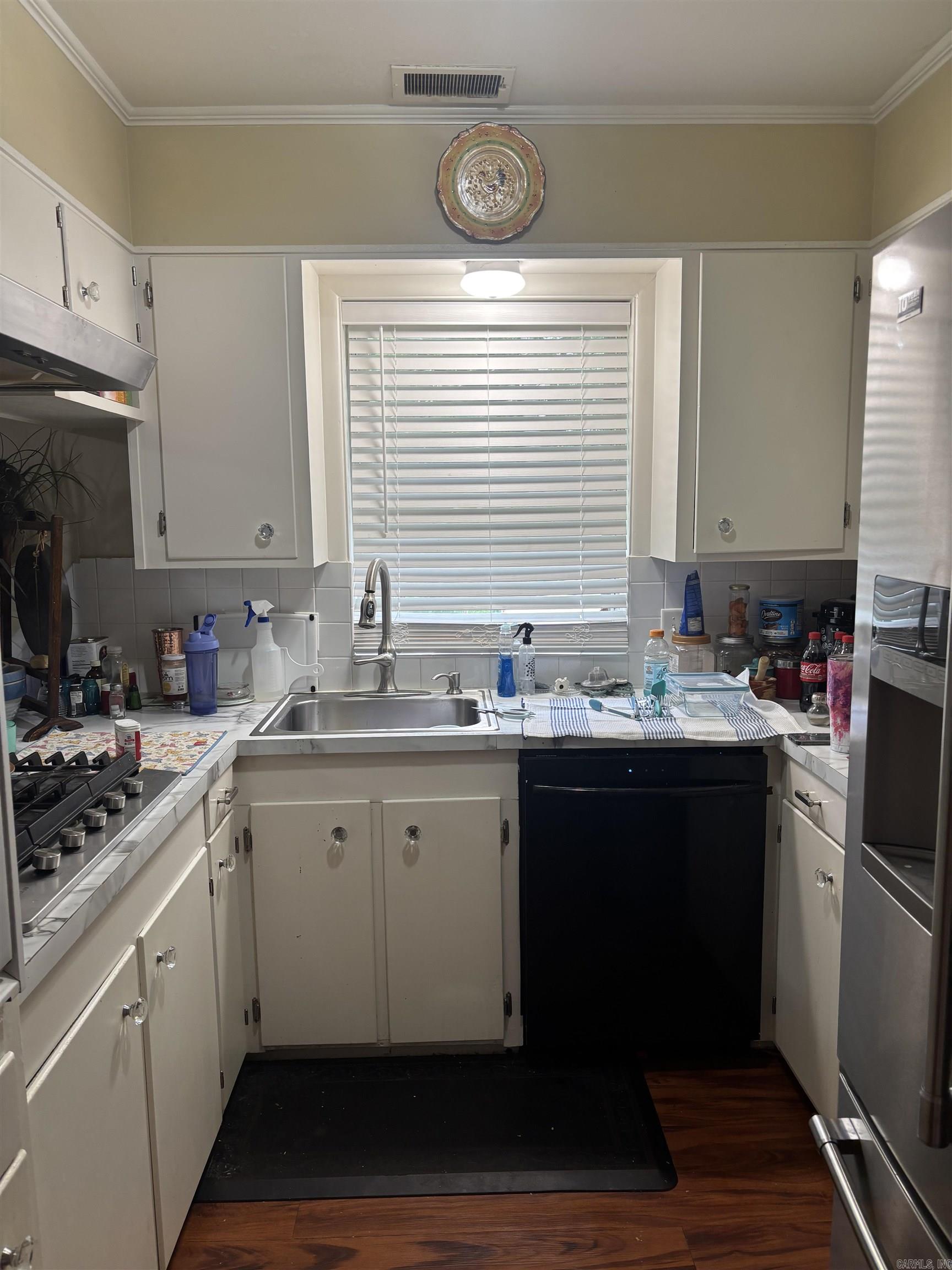 MIKE BERG LAKE - Residential