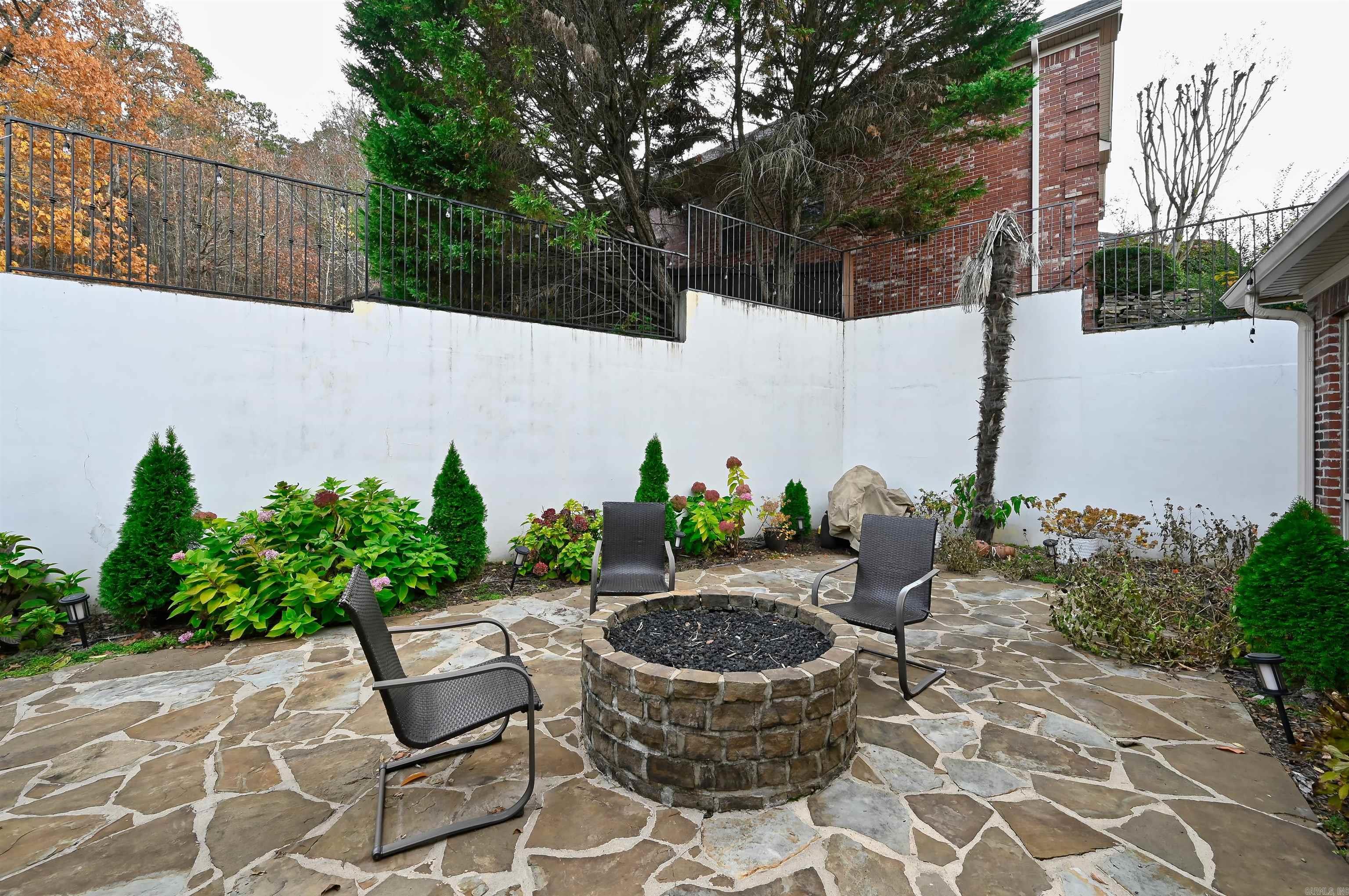 CHENAL VALLEY CHALAMONT PLACE - Residential