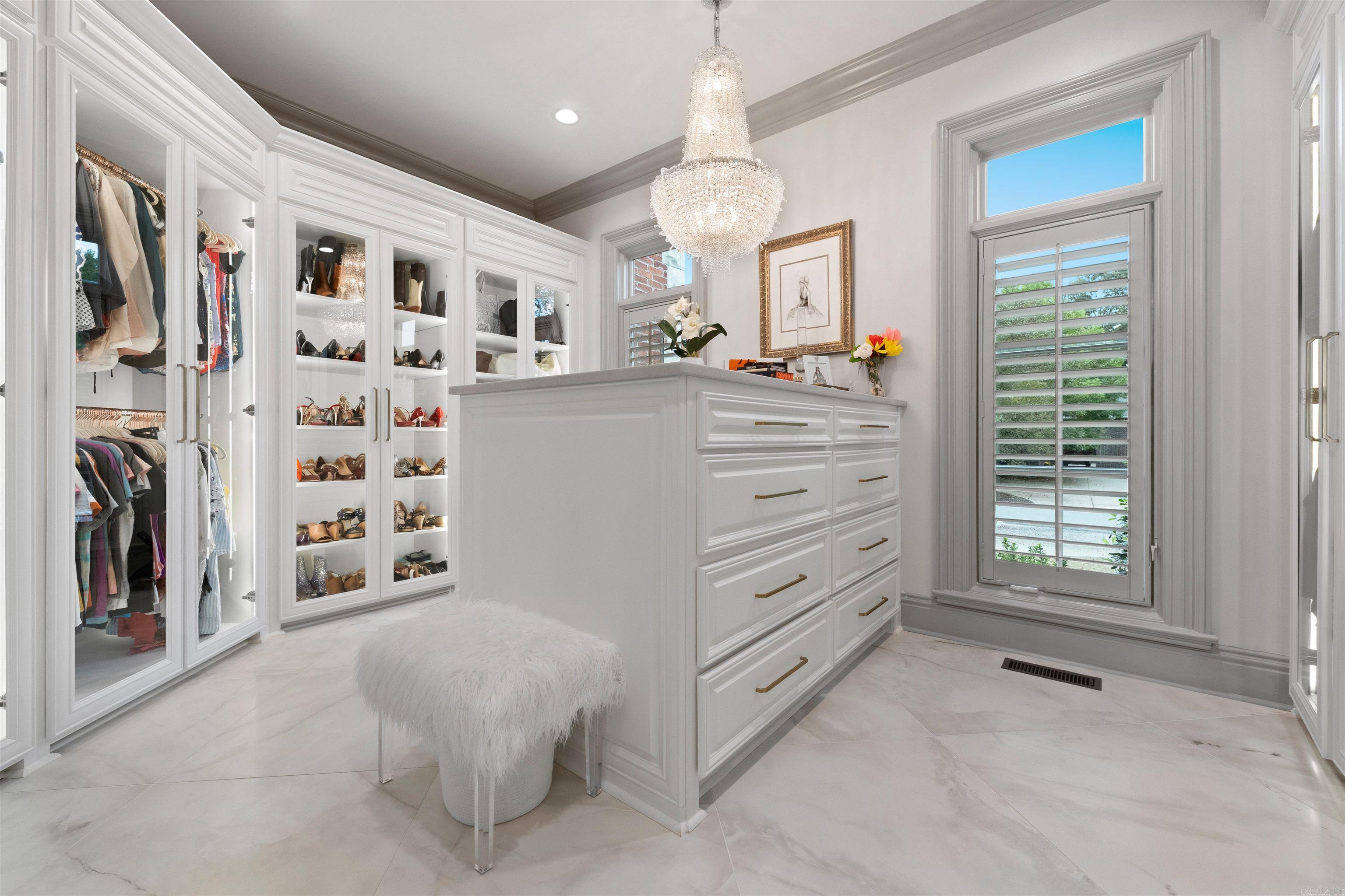 CHENAL VALLEY SOLOGNE CIRCLE - Residential