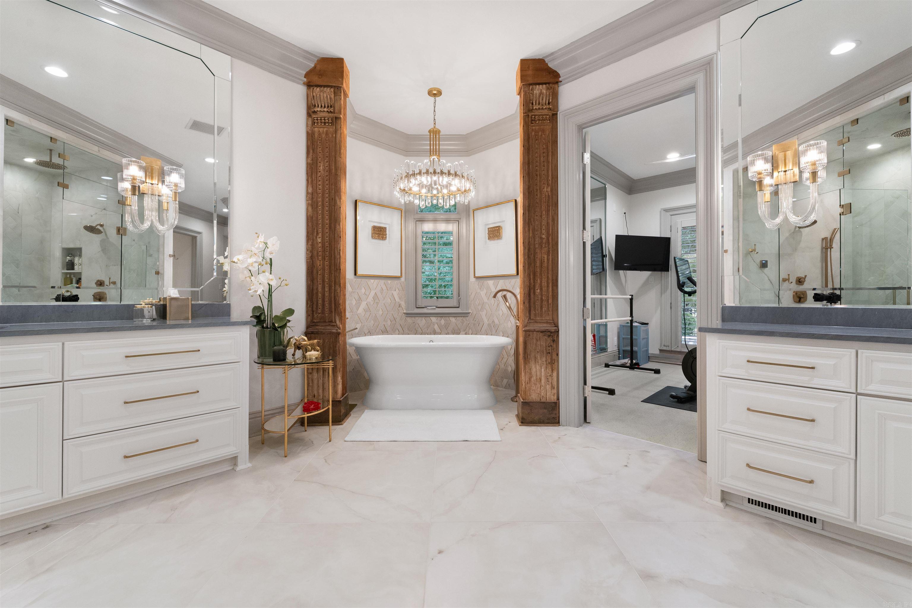 CHENAL VALLEY SOLOGNE CIRCLE - Residential