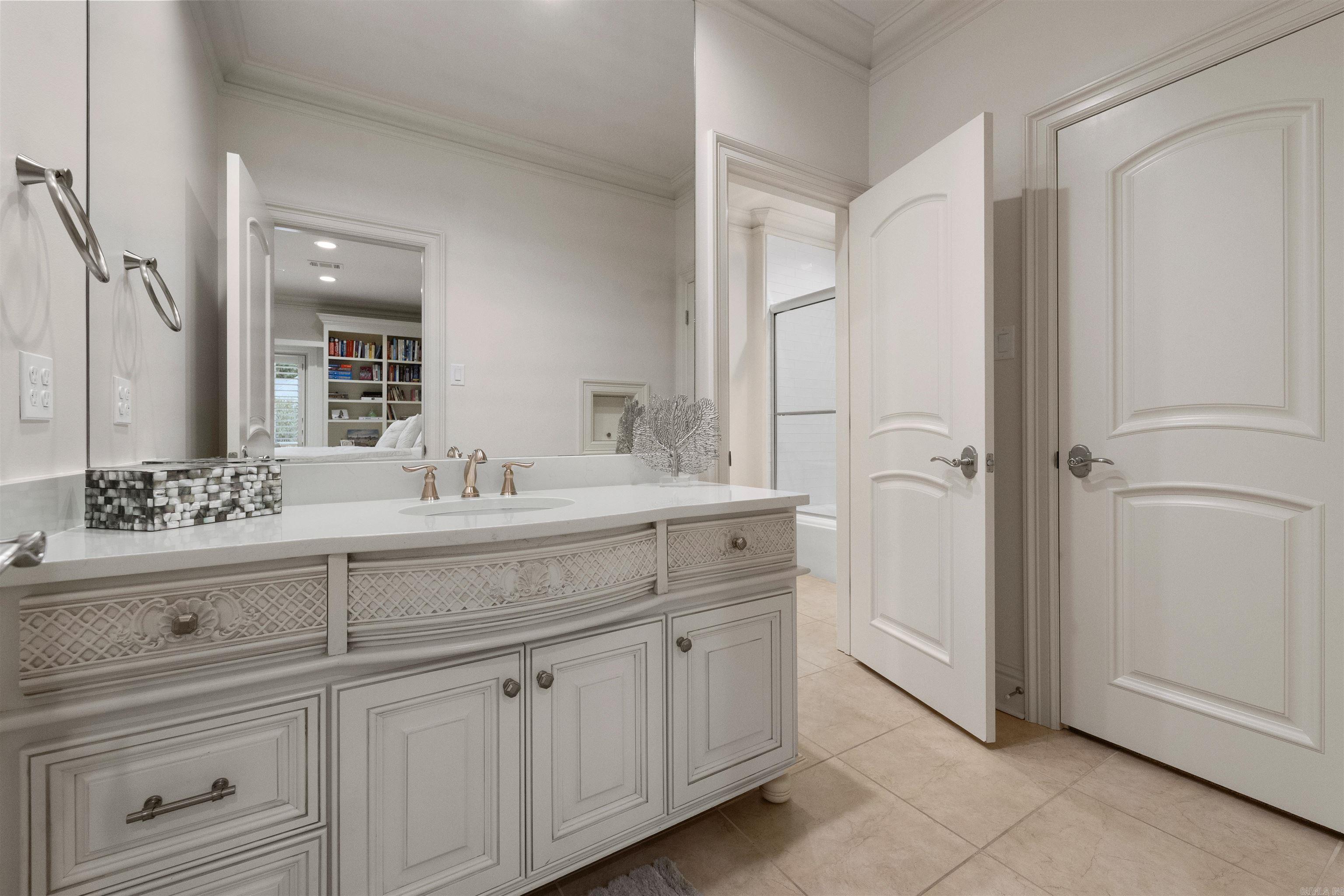 CHENAL VALLEY SOLOGNE CIRCLE - Residential