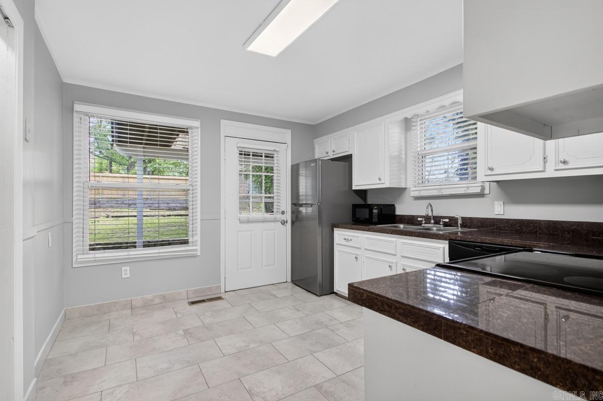 KAVANAUGH PLACE - Residential