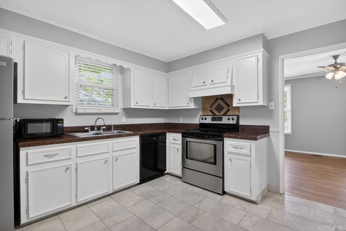 KAVANAUGH PLACE - Residential