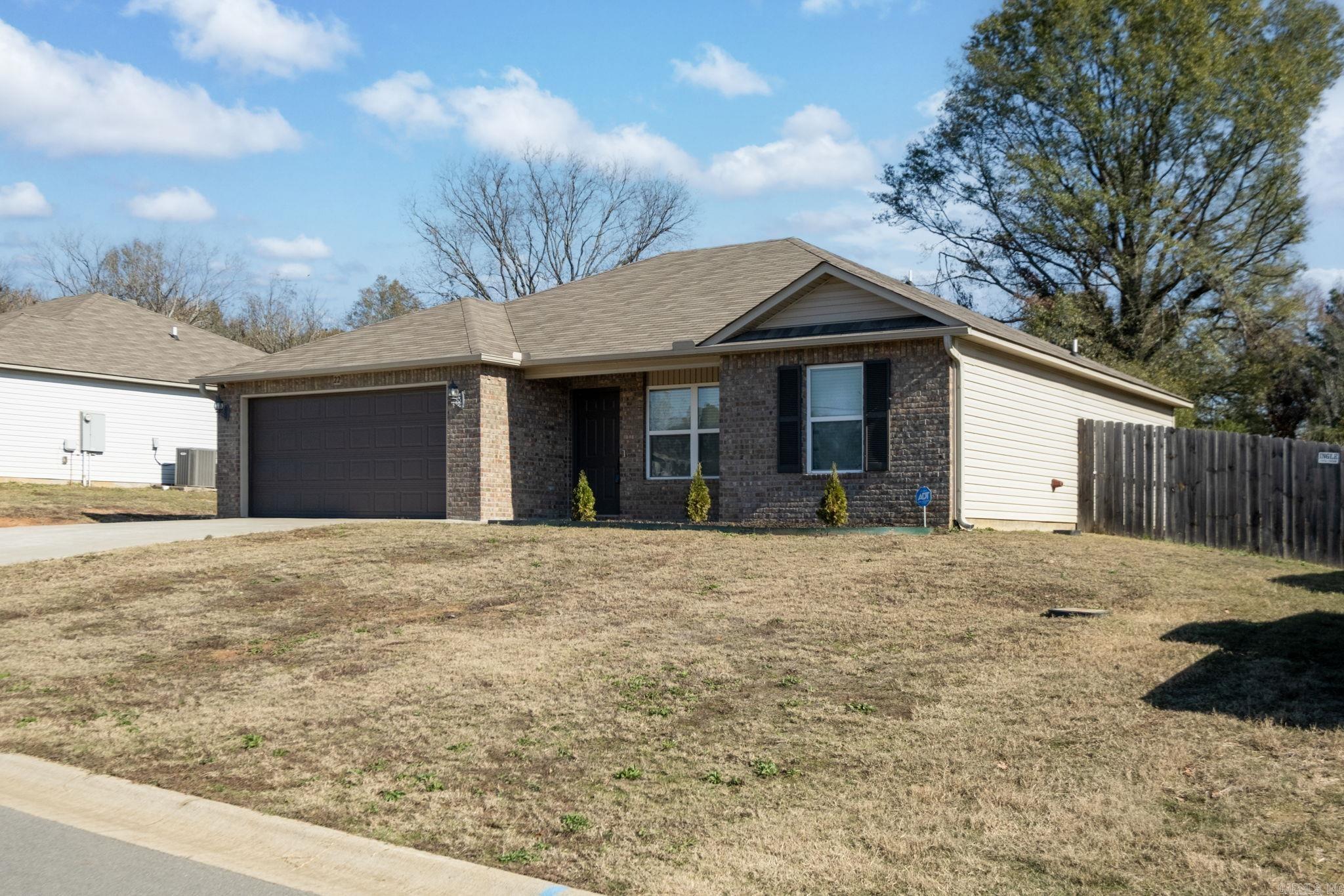 OAKLAND PARK - Residential