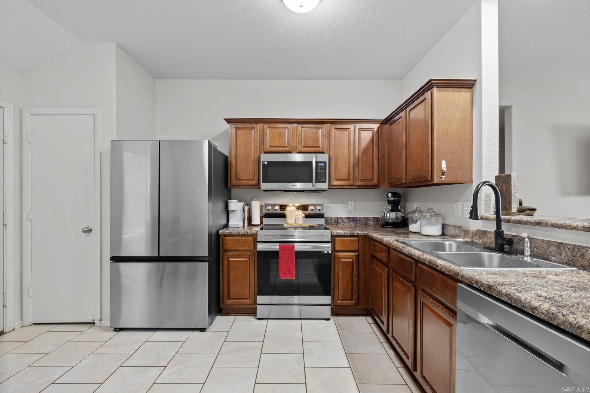 OAKLAND PARK - Residential