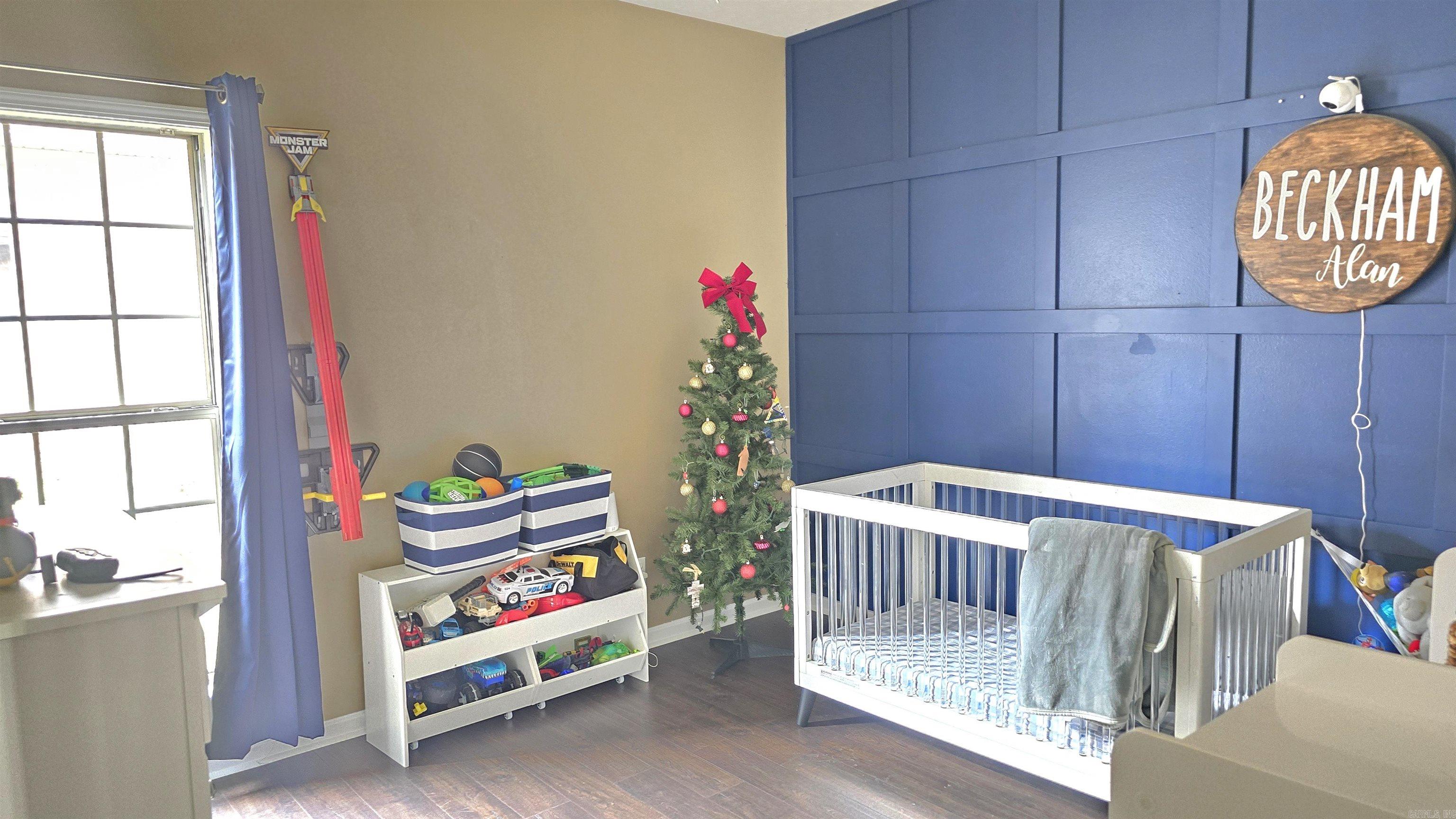 Club Creek - Residential