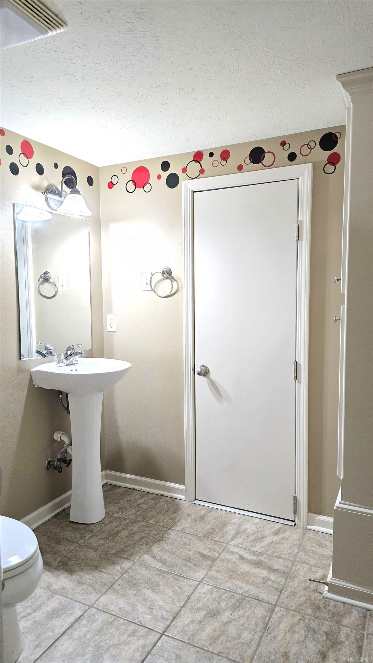 Club Creek - Residential