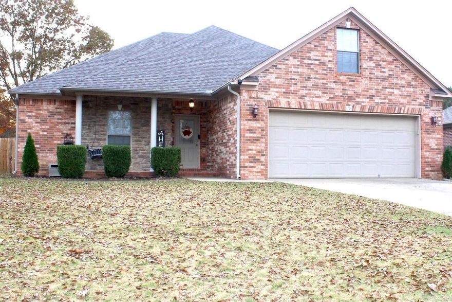 OPEN HOUSE 7 DECEMBER 2-4PM Take a look at this cute 4-bedroom, 2.5 bath home located in the Club Creek Subdivision, zoned for Woodrow Cummins Elementary and Ruth Doyle Middle School in the Conway School District. This turn key home has a lot of upgrades such as the kitchen, floors, and paint having been updated with a modern feel and ready for your enjoyment.  Situated on almost a half acre at the end of a quiet cul-de-sac, this home features direct access to a stocked pond behind the privacy fence of your giant back yard. Cozy up to a gas log fireplace with plenty of space to move with just over 2100 square feet of living space and walk-in closets. The upstairs has been turned into a 4th bedroom along with its own hvac unit, closet, and even a private half bath. Enjoy living in Conway all while being on Conway Corp utilities.  Call your realtor today and schedule a private tour!  MOTIVATED SELLERS are offering $5K towards closing costs with acceptable offer!! Agents please see remarks.