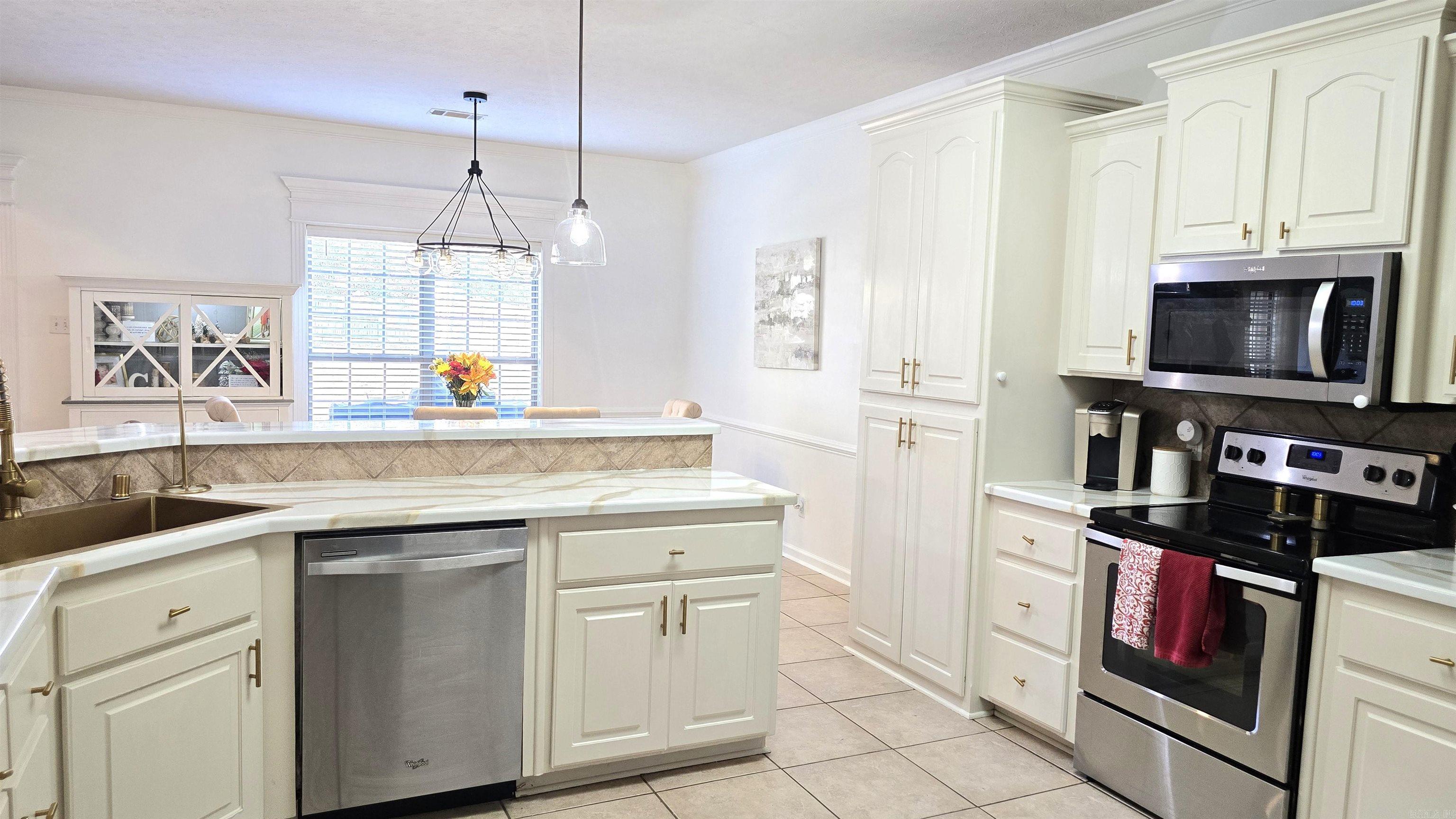 Club Creek - Residential