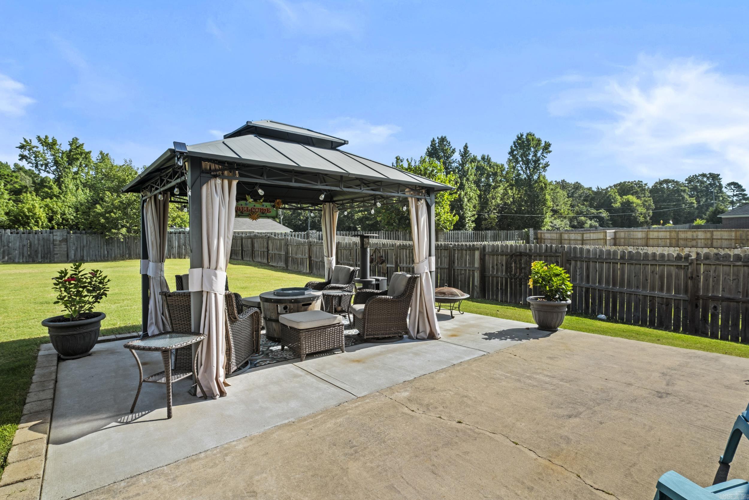 WILHELMINA COVE - Residential