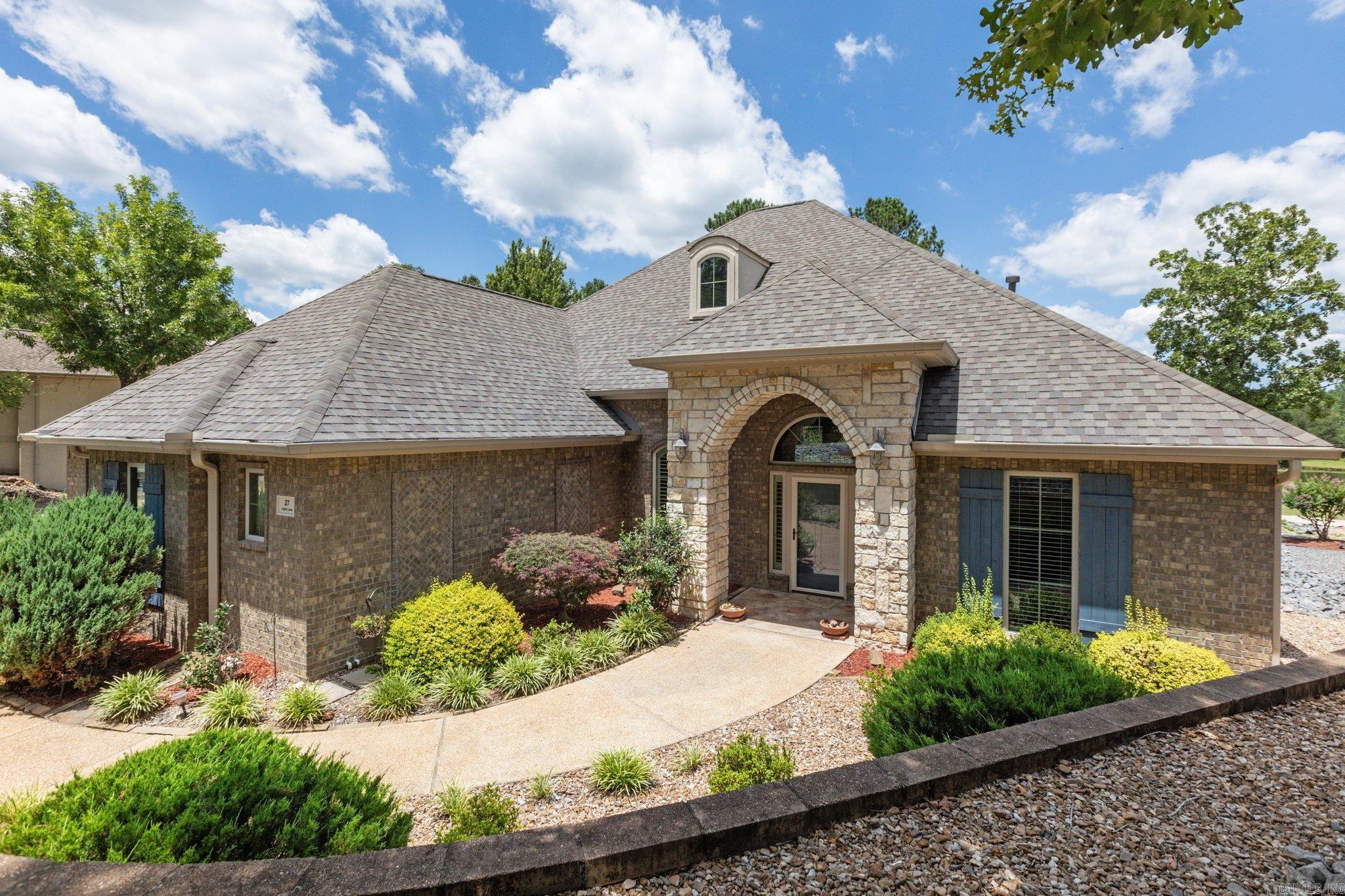 ISABELLA - Residential