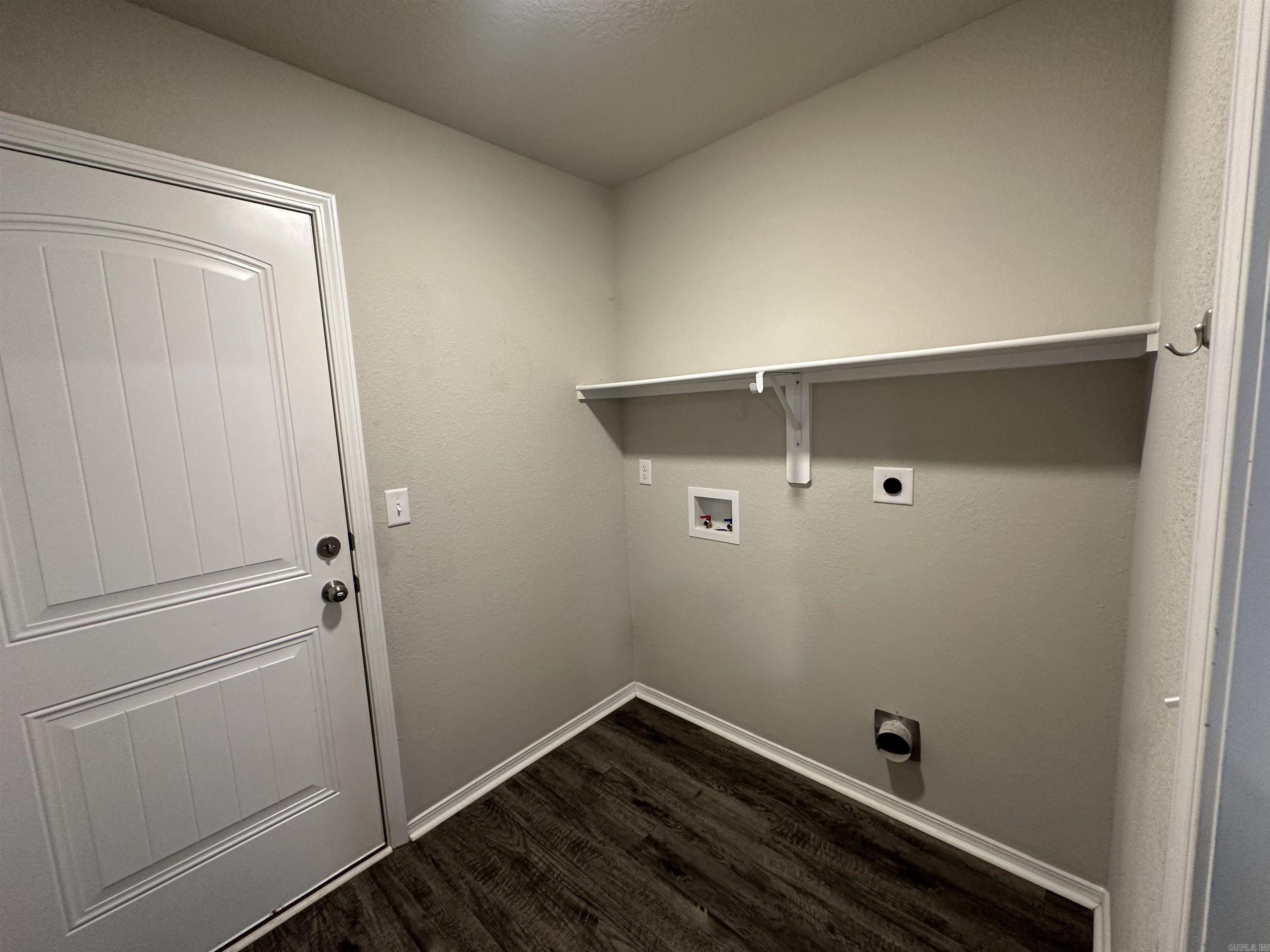 THE MEADOWS - Residential