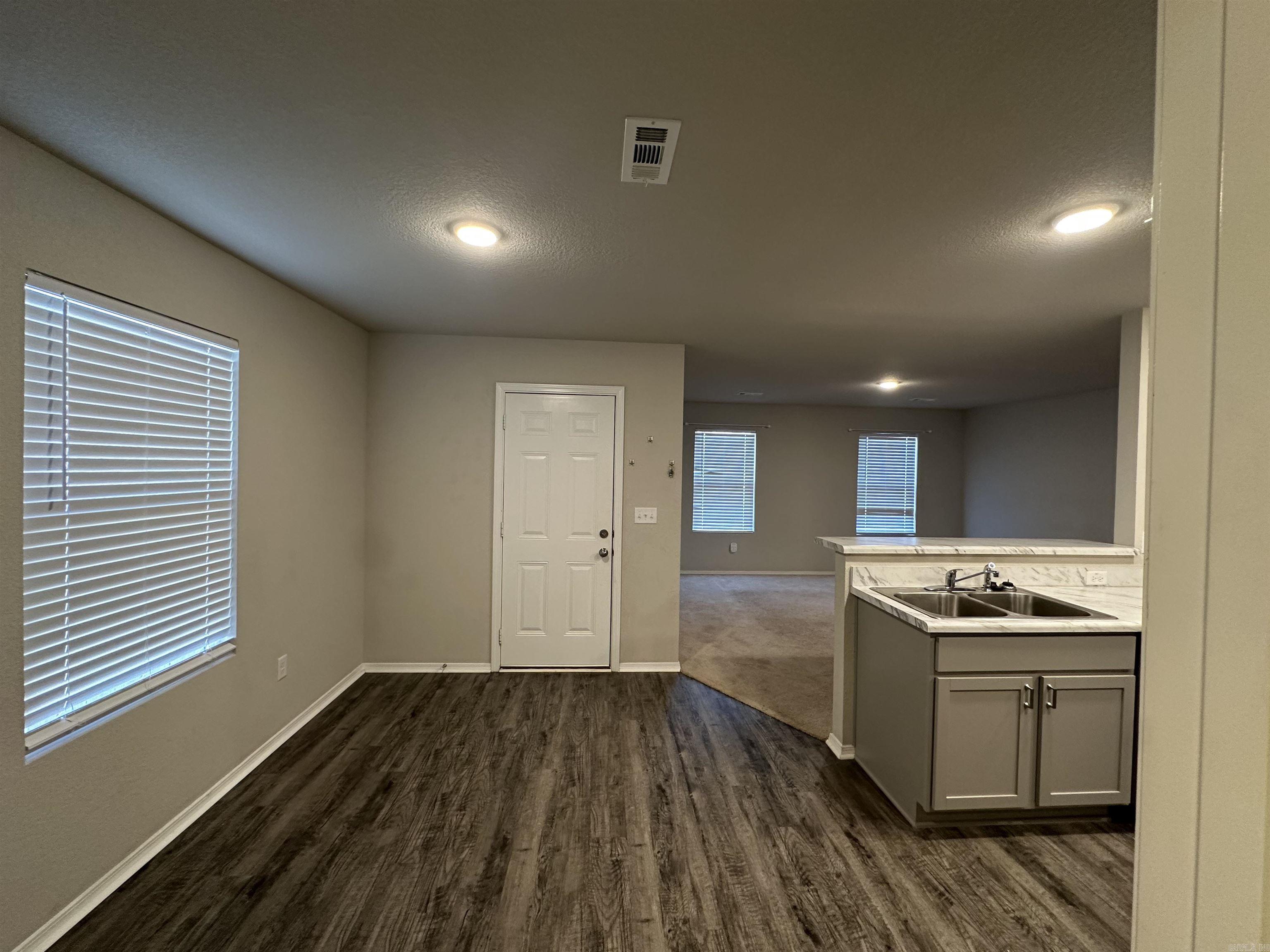 THE MEADOWS - Residential