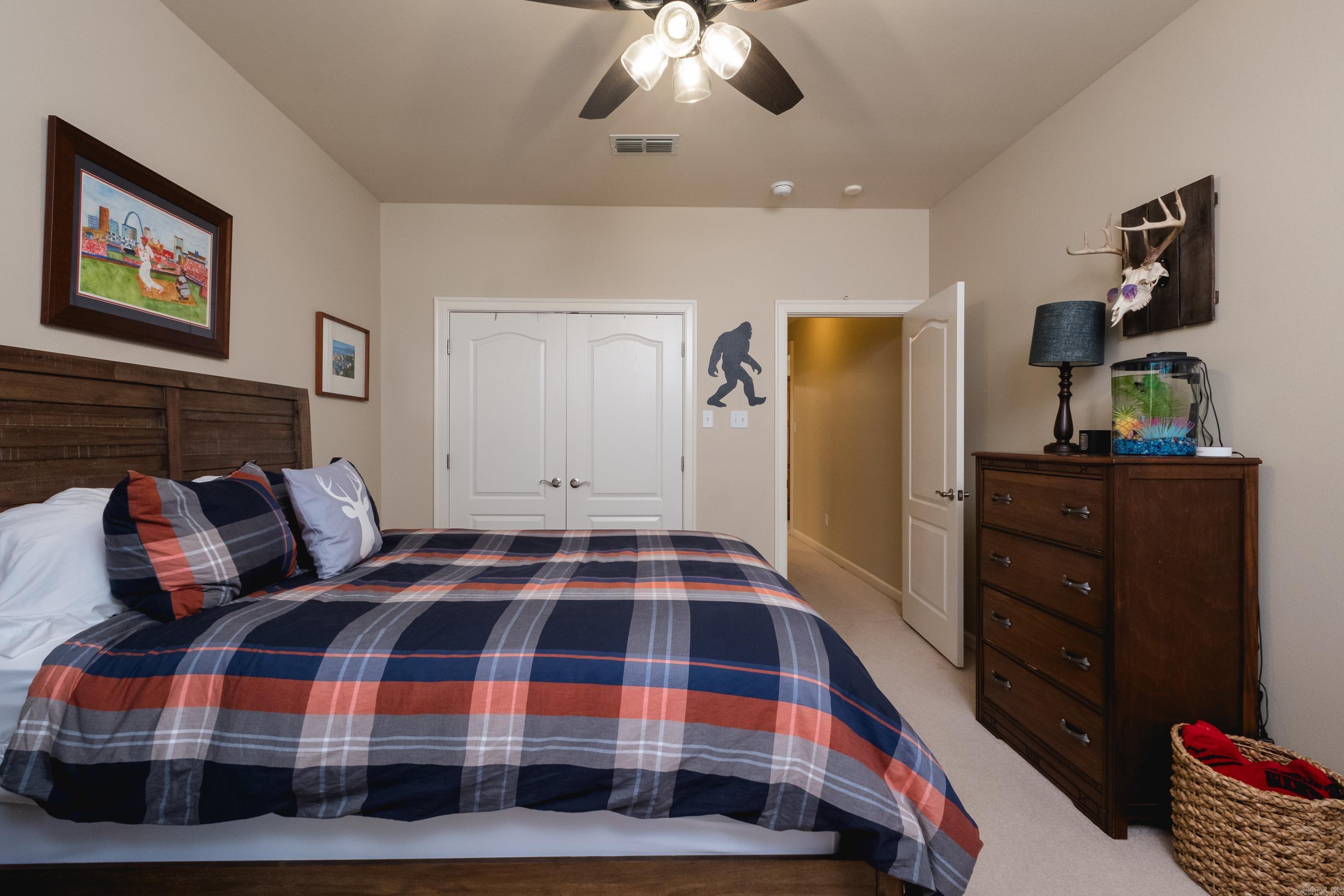 MADISON VALLEY - Residential