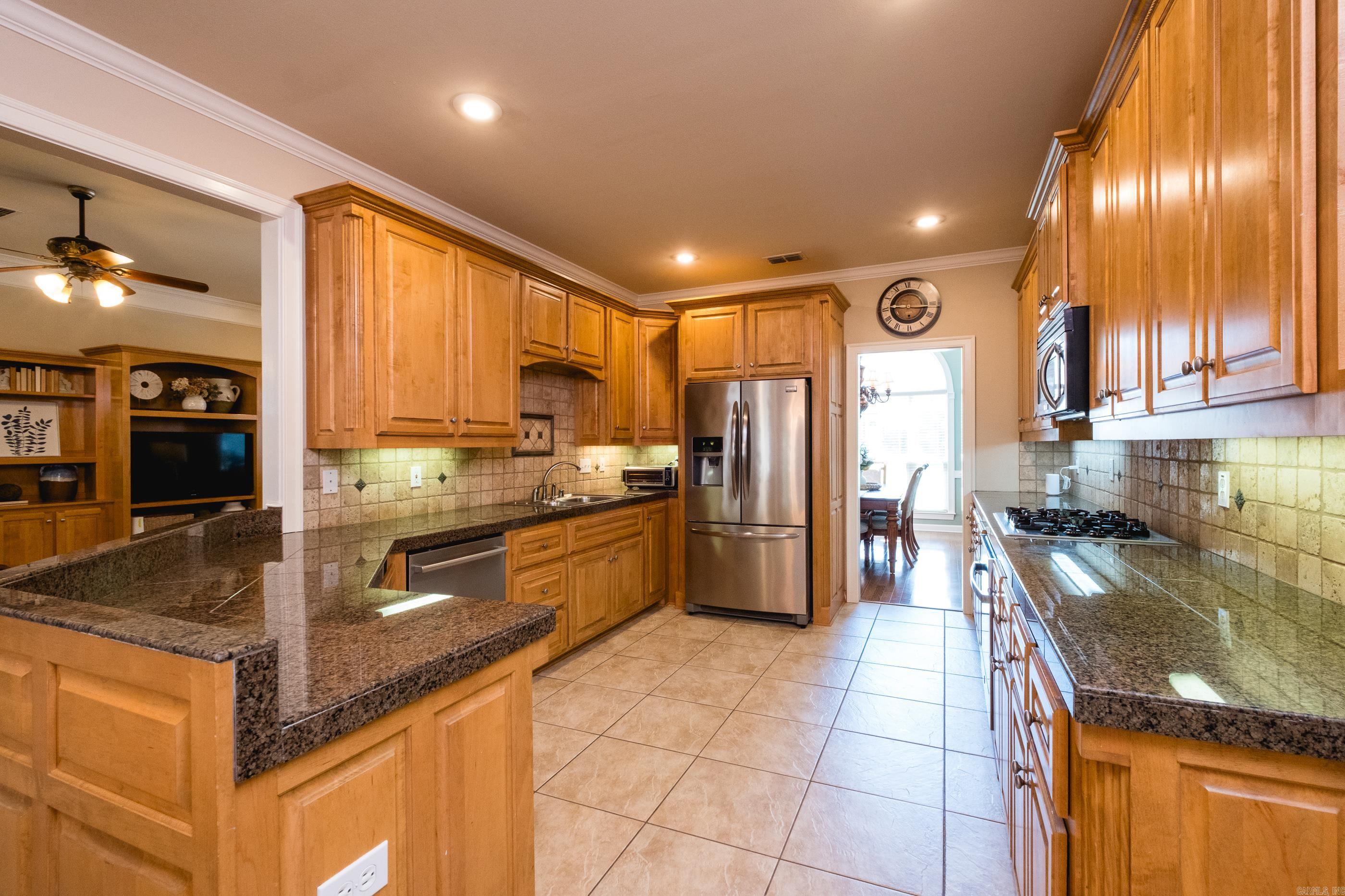 MADISON VALLEY - Residential