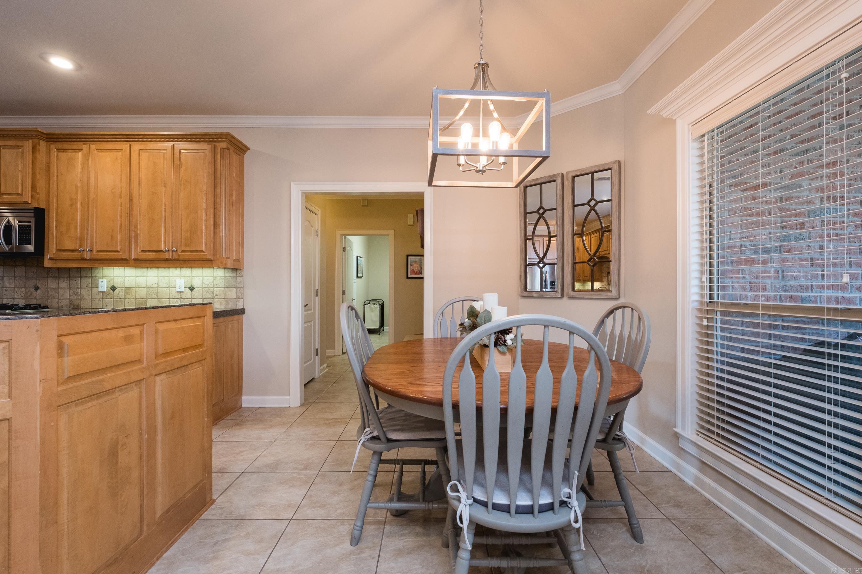 MADISON VALLEY - Residential