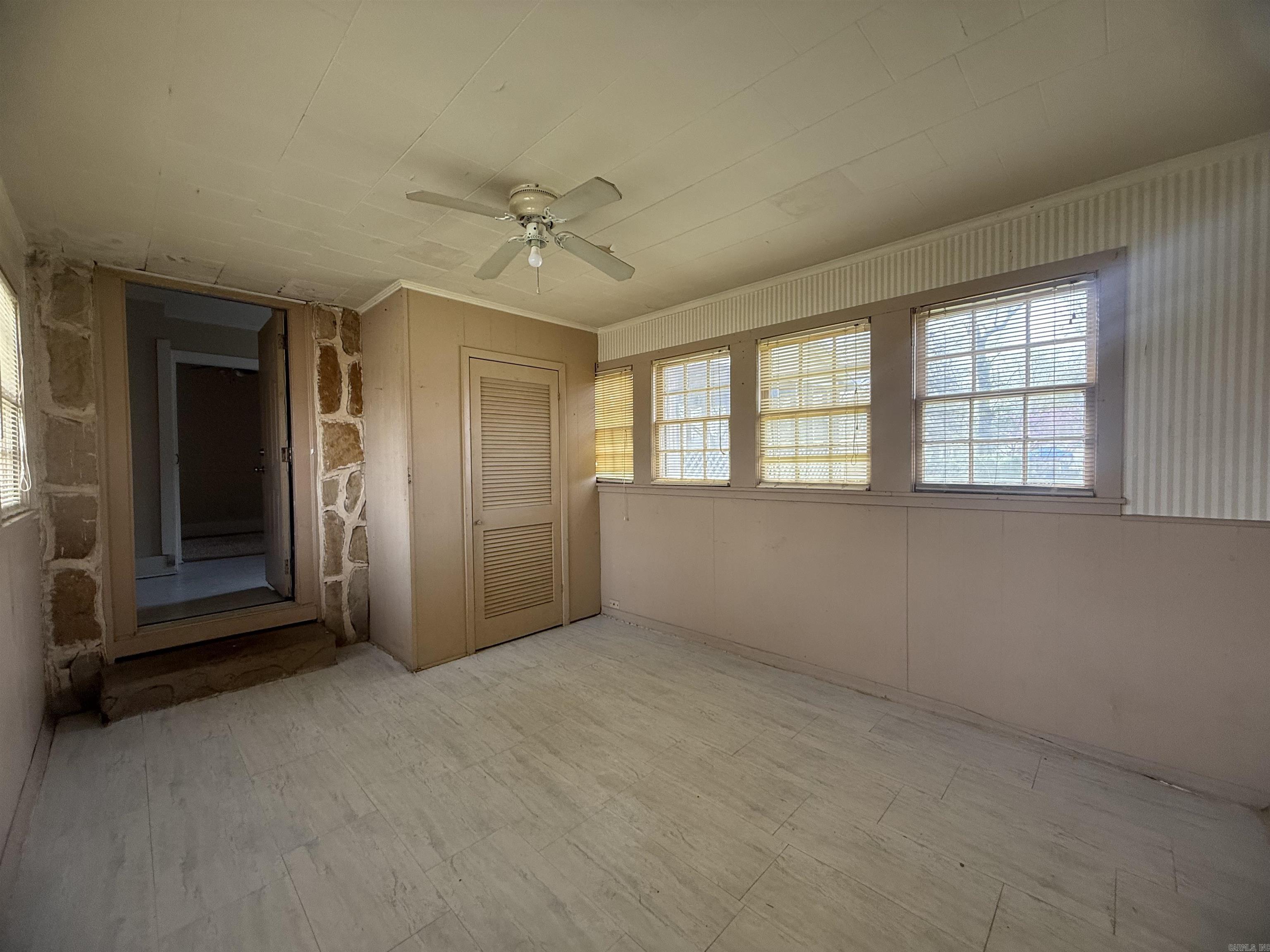 FONTAINES - Residential