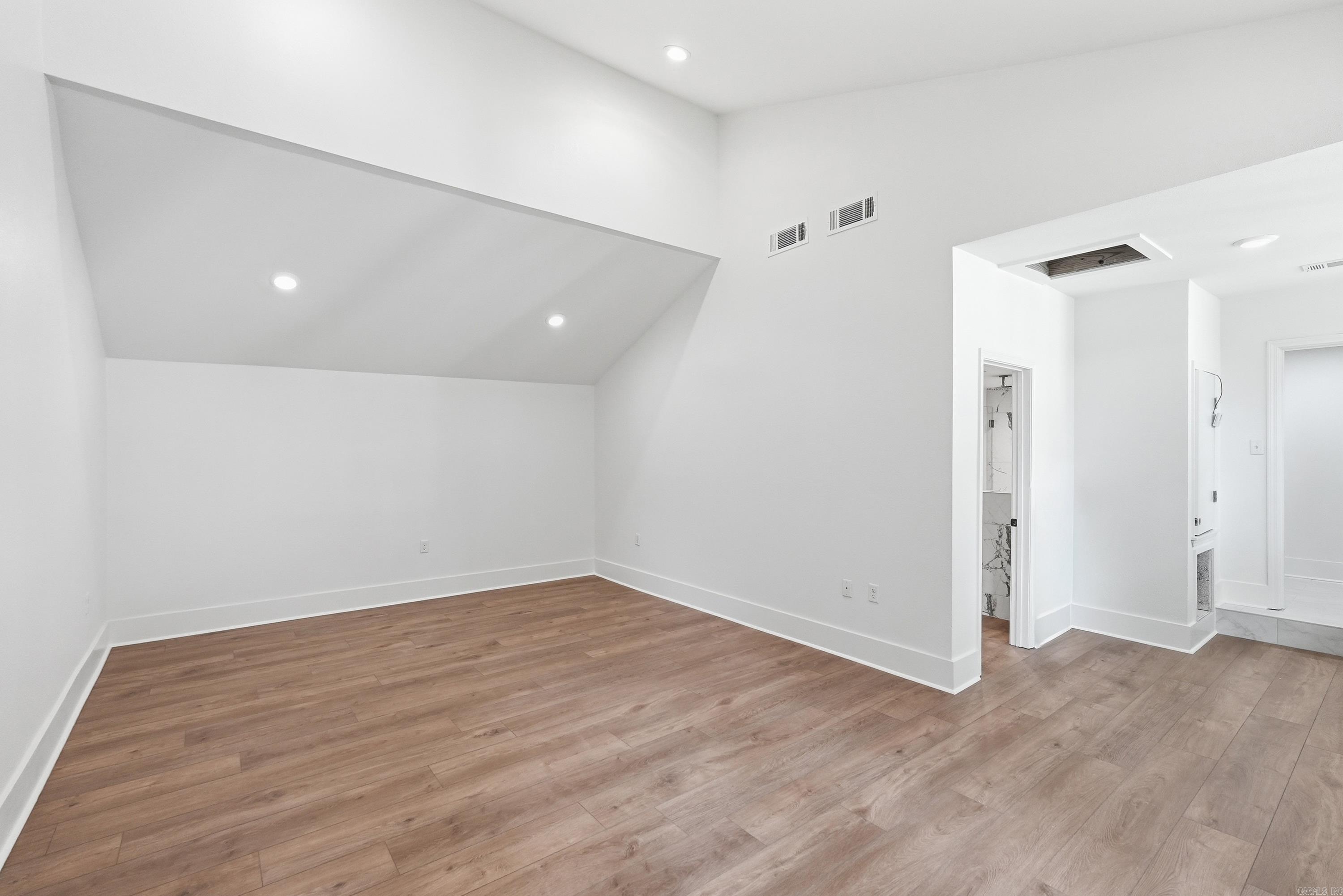 DAVIS & GARVIN - Residential