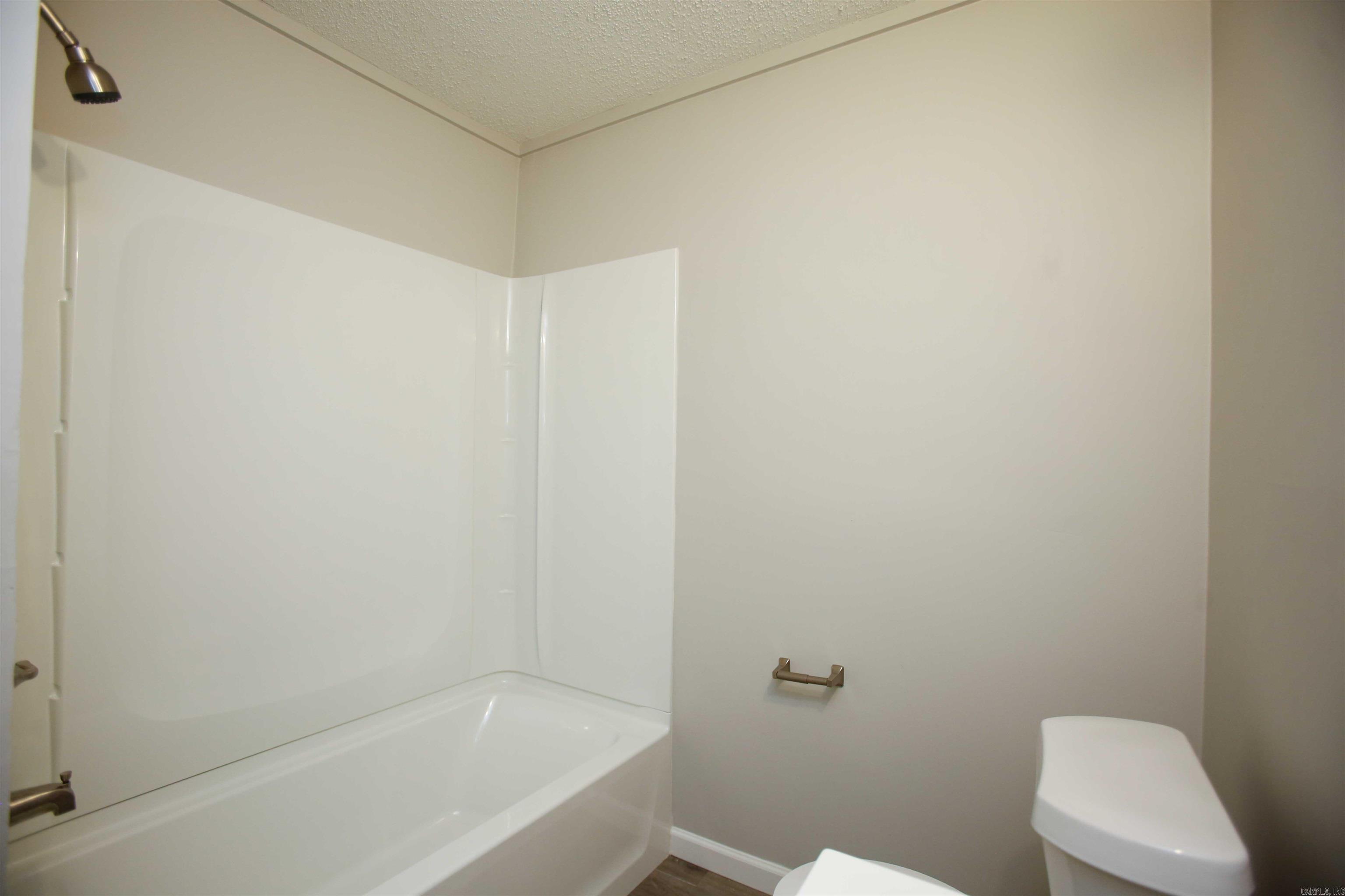 Harwell R F - Residential Lease