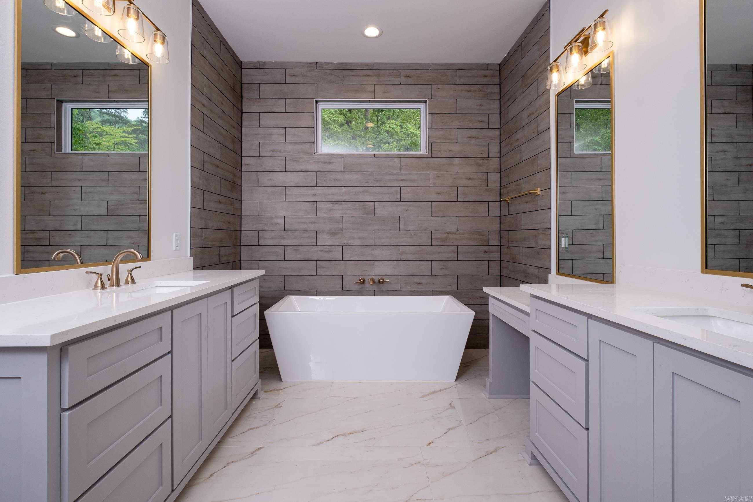 CHENAL VALLEY CORLAY COURT - Residential