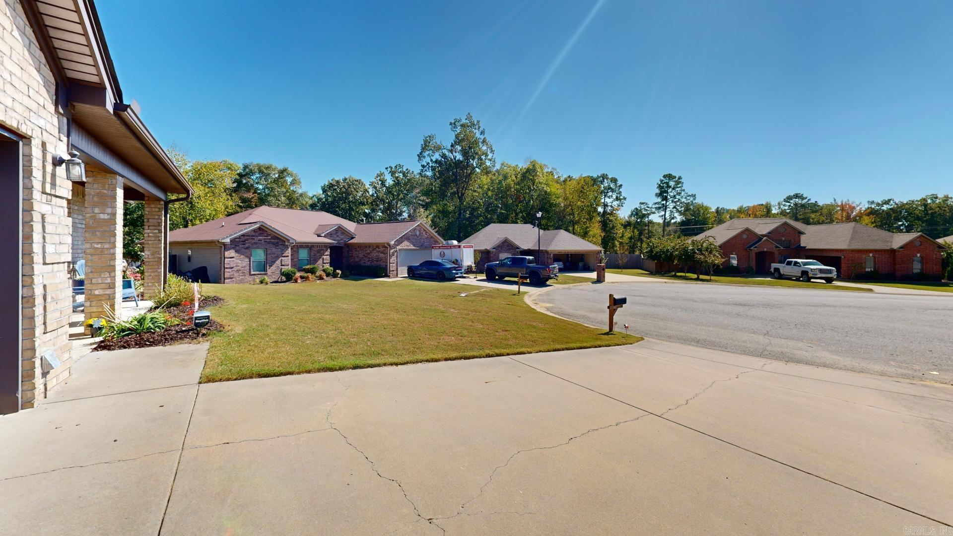 PLEASANT FOREST - Residential