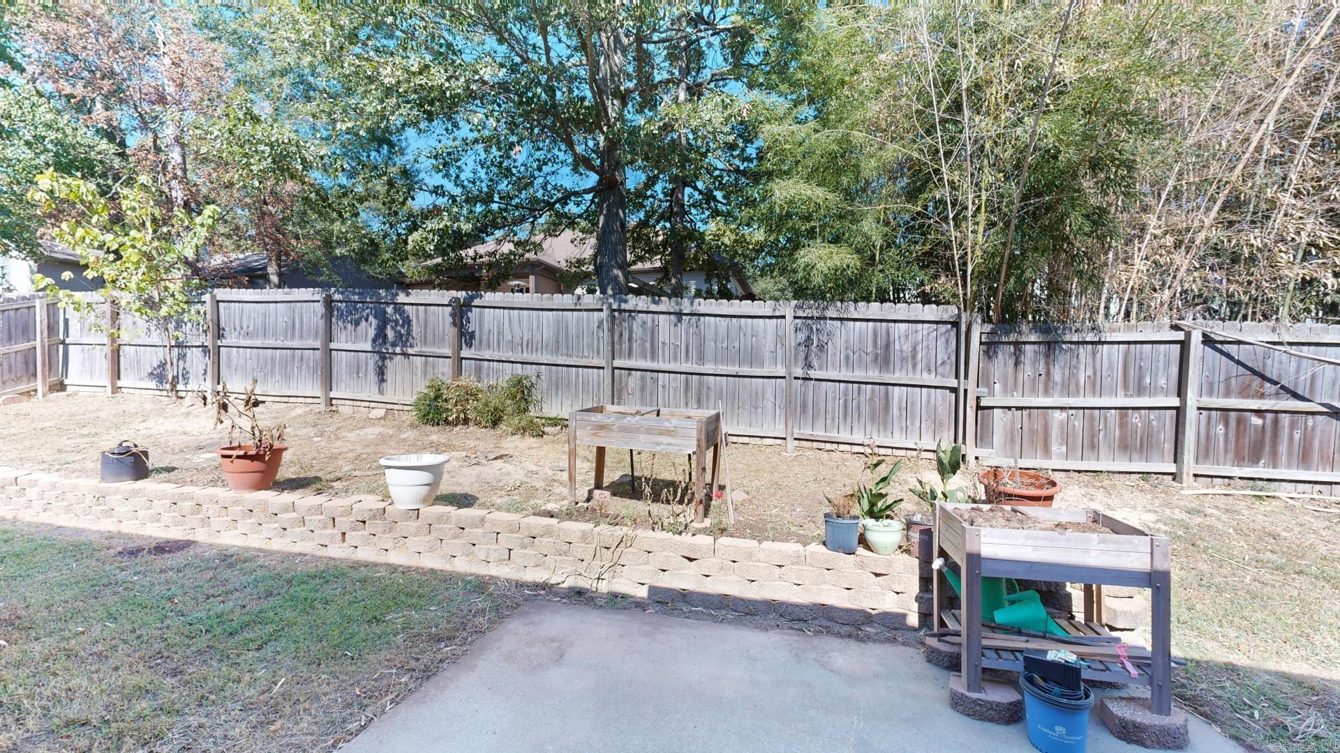 PLEASANT FOREST - Residential