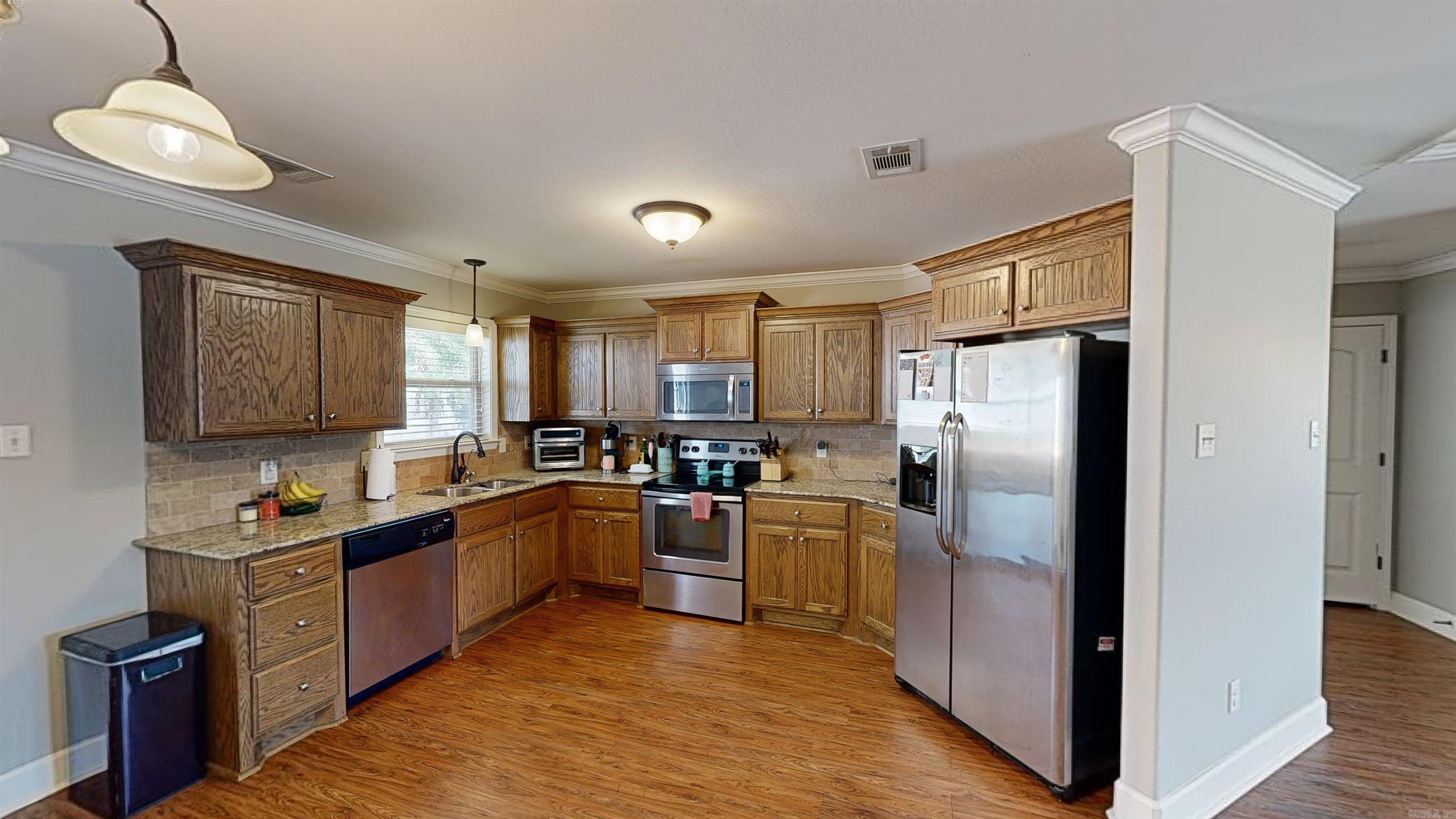 PLEASANT FOREST - Residential