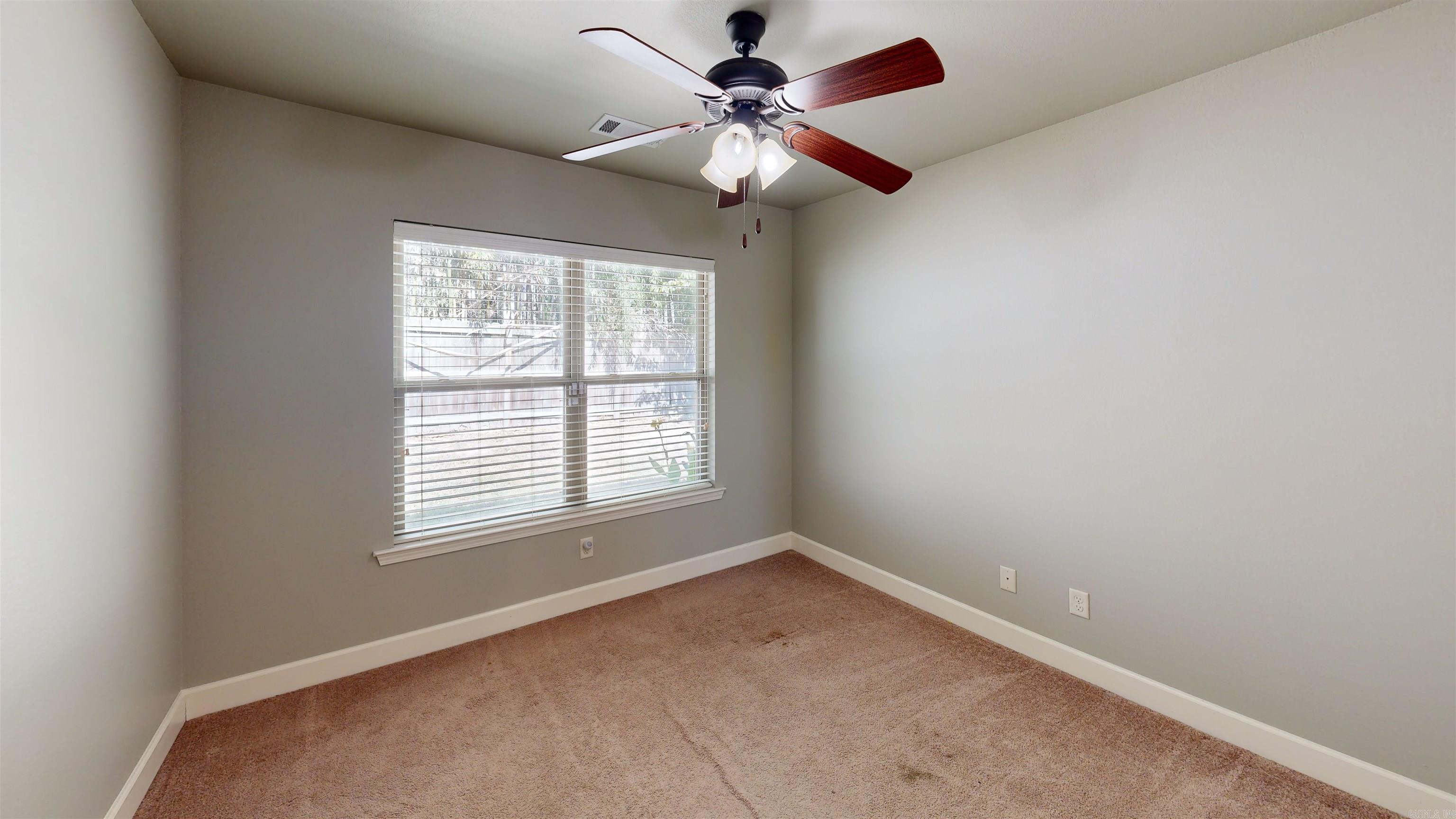 PLEASANT FOREST - Residential