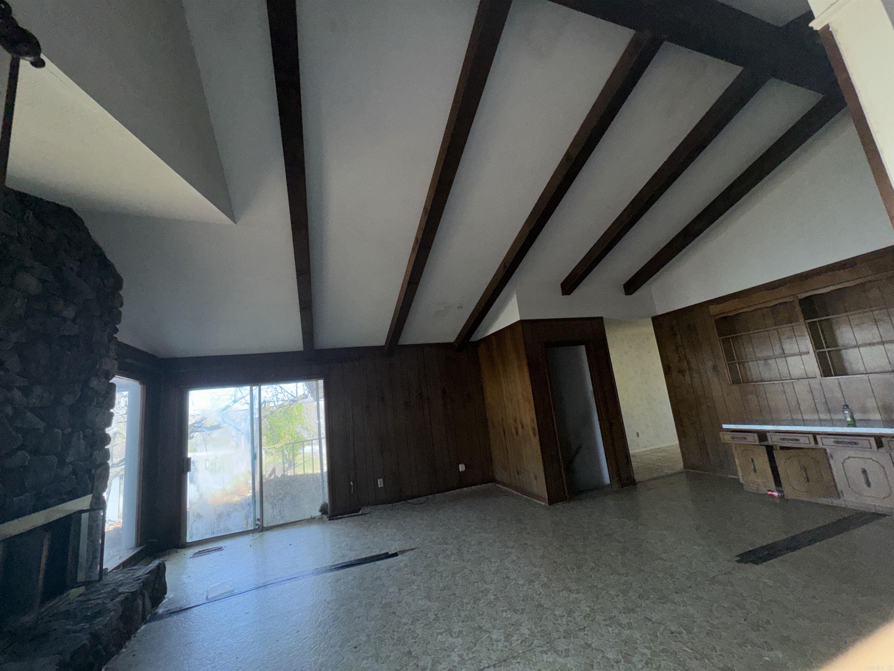 INDIANHEAD LAKES EST - Residential