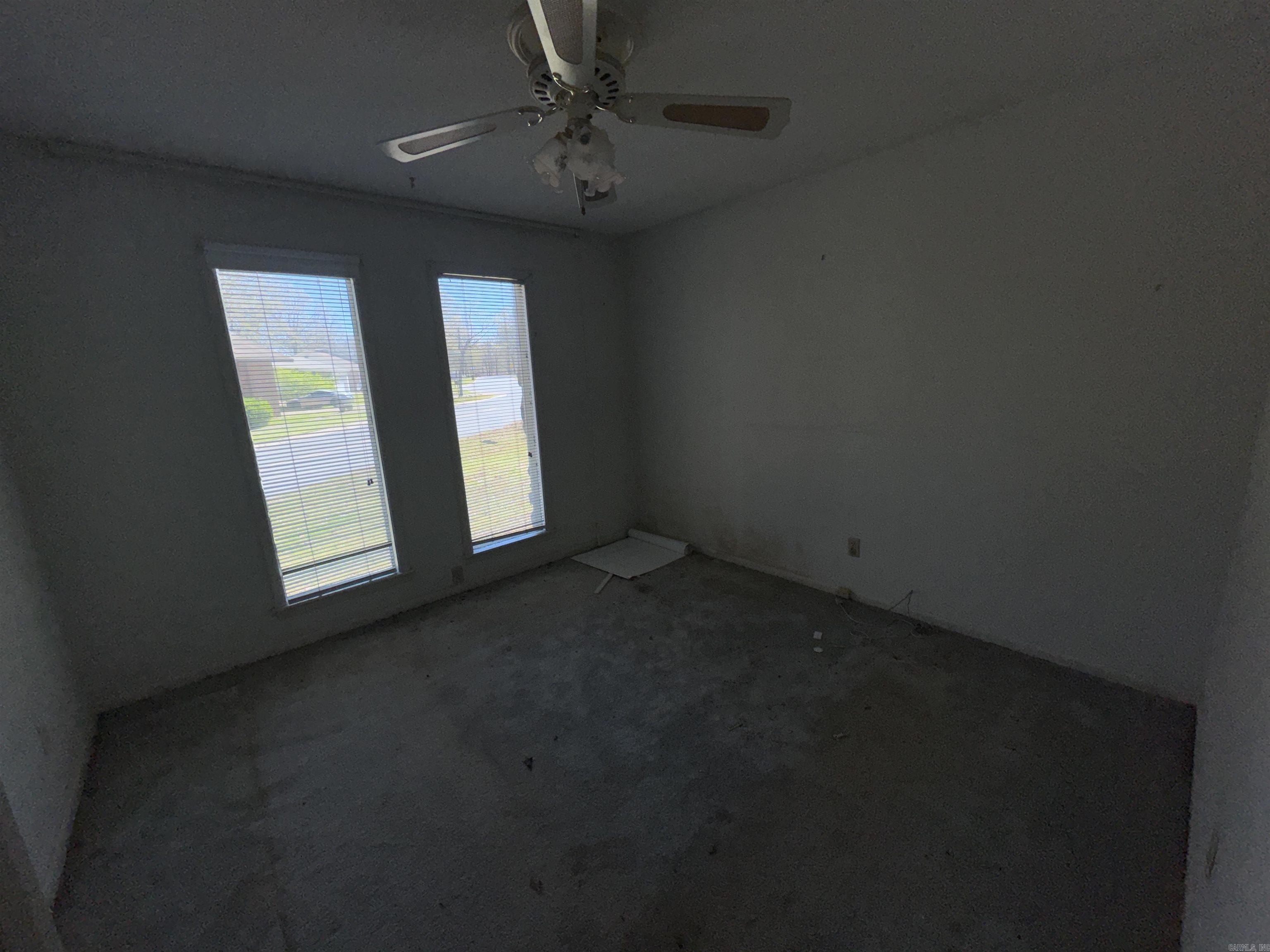 INDIANHEAD LAKES EST - Residential