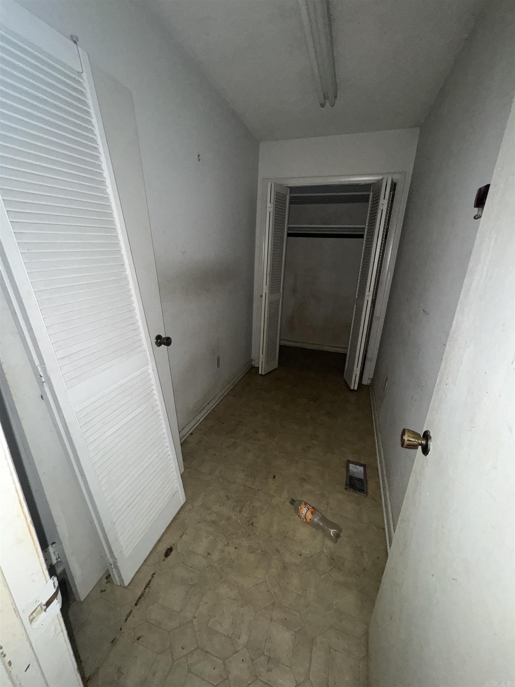 INDIANHEAD LAKES EST - Residential