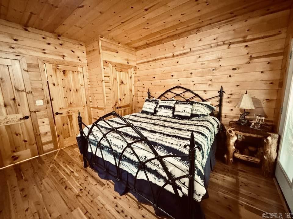 WHITE RIVER ESTATES - Residential